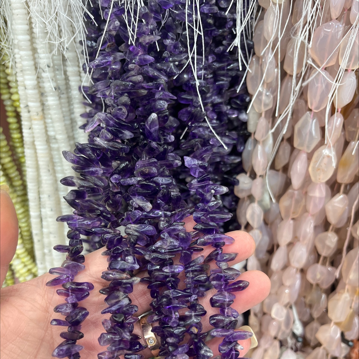 巴西幽灵水晶玻璃戒面石榴石散珠天然水晶饰品一条巴西水晶