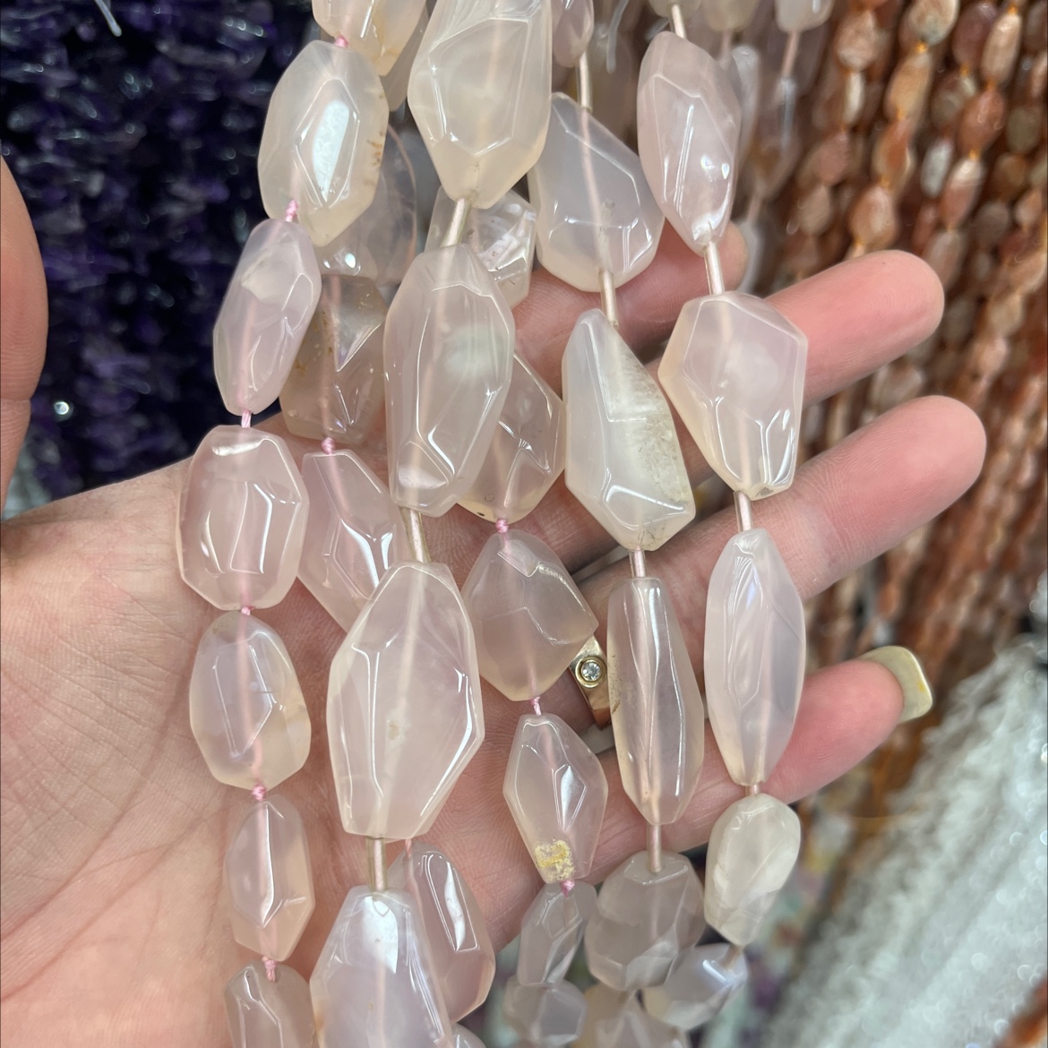 巴西幽灵水晶玻璃戒面石榴石散珠天然水晶饰品一条樱花玛瑙