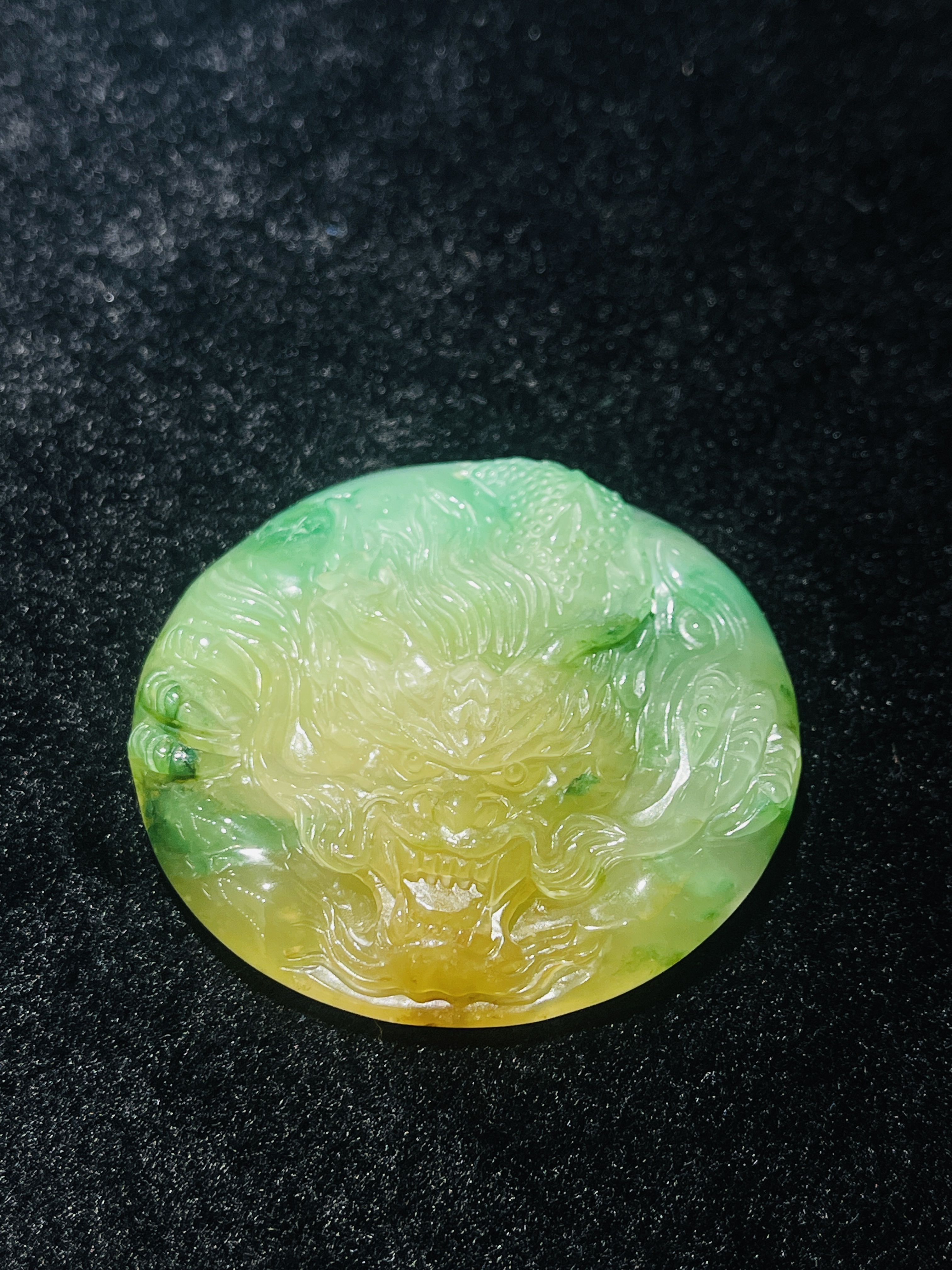 African jade carved auspicious dragon, dragon head pendant details Picture