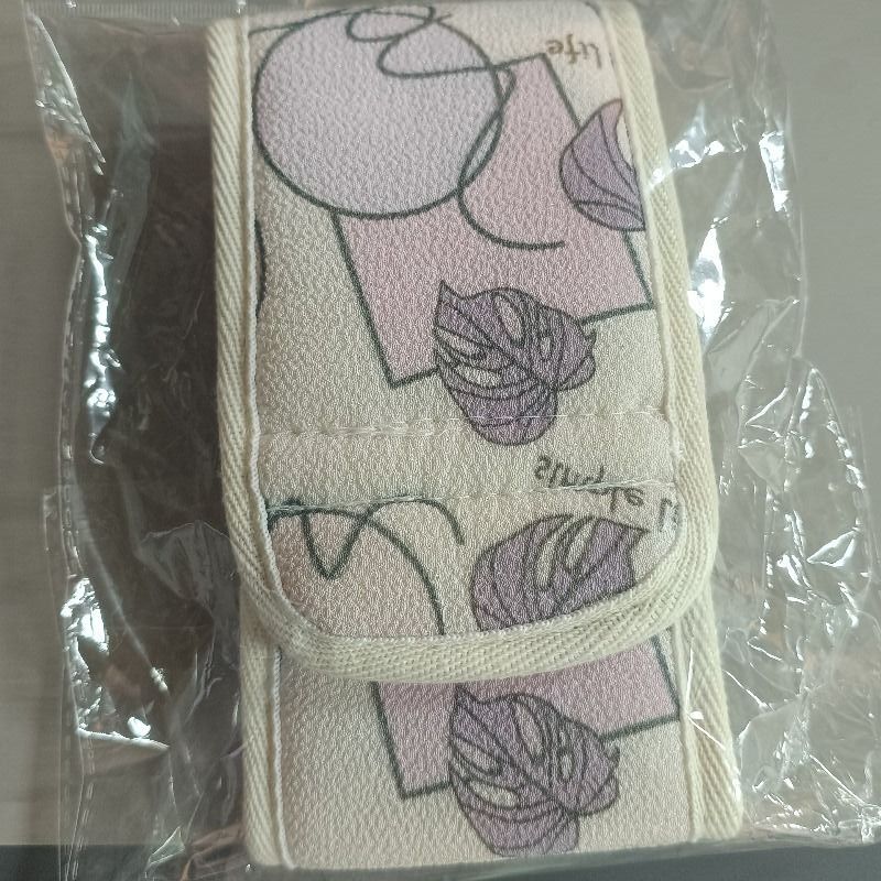 فرك الظهر وتنظيف ظهره Item Picture