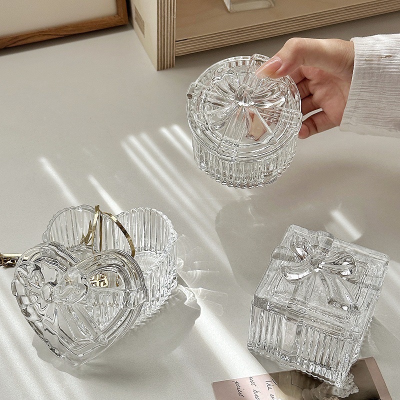 Girlish heart ins bow heart-shaped glass jewelry box, European-style embossed retro home storage box decorative item detail image 7