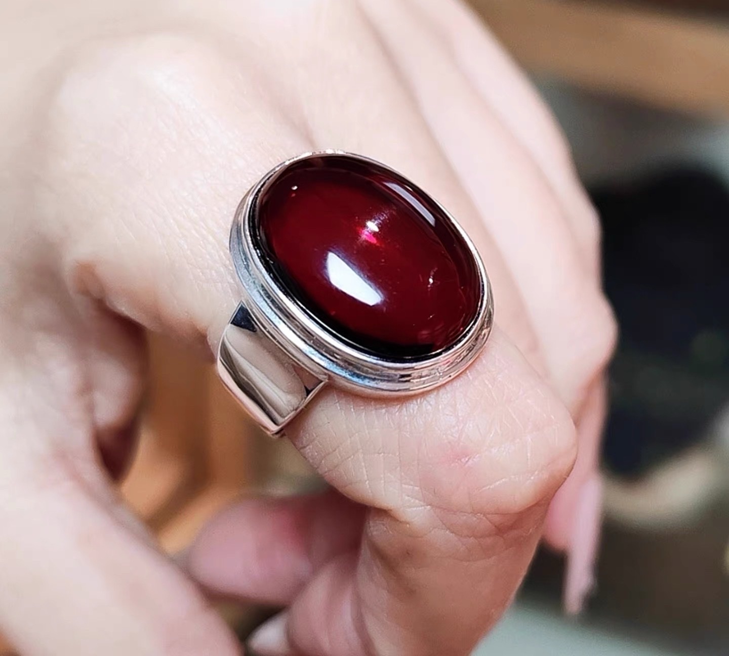 Pure silver blood amber egg face ring detail image 2