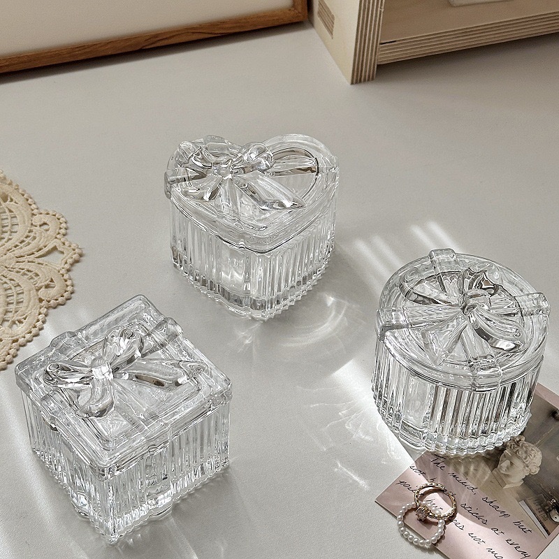 Girlish heart ins bow heart-shaped glass jewelry box, European-style embossed retro home storage box decorative item detail image 1