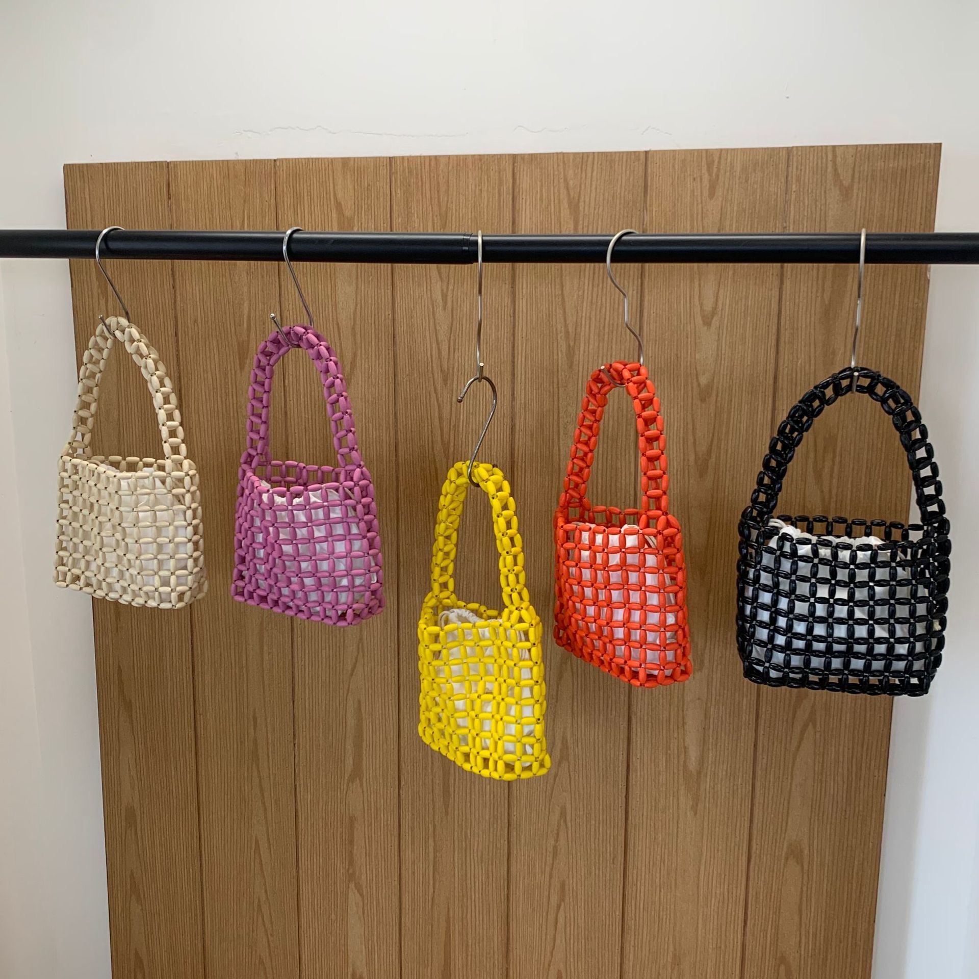 Korean niche handbags, handcrafted hollowed-out beaded small square bags, woven bags, fresh and casual vacation beach bags, trendy detail image 2