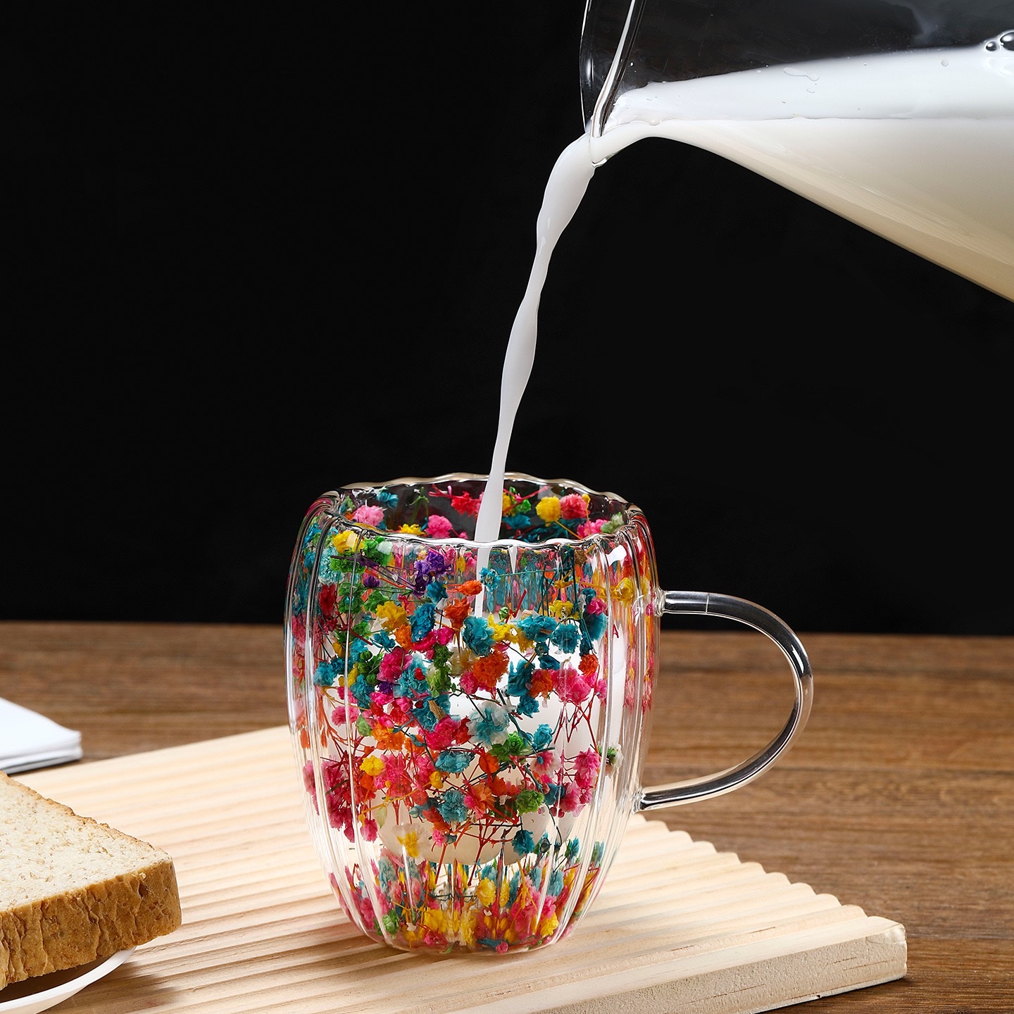 Cross-border new product: Genuine flower double-layer glass cup, high appearance level, coffee cup with handle, heat-resistant and heat-insulating high borosilicate glass cup detail image 5