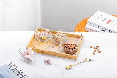 Cupid's Heart glass bowl with tray, high appearance level dessert bowl, multi-functional snack box, candy box, gift wholesale Specification image