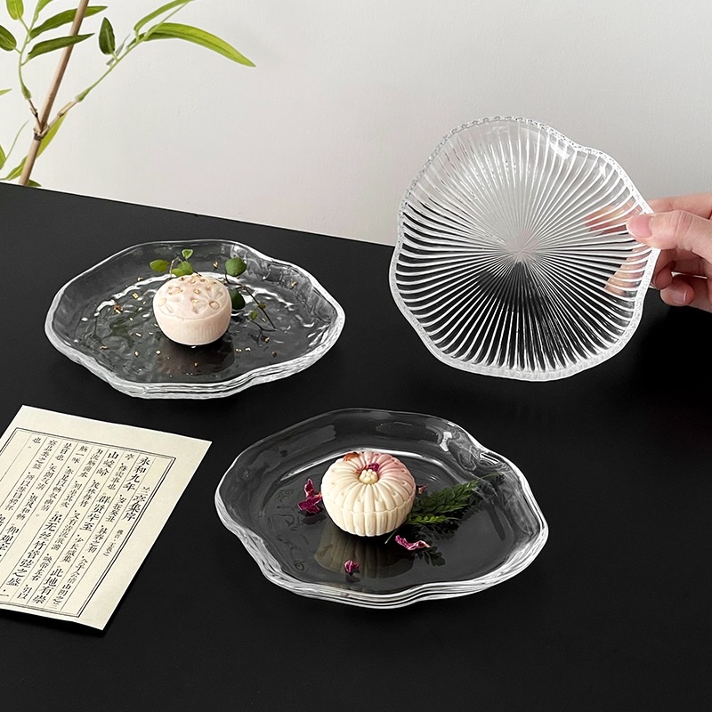 Irregular cloud glass fruit plate, light luxury and high-end pastry plate, pastries, tea snacks, dried fruit plate, dessert bowl Specification image