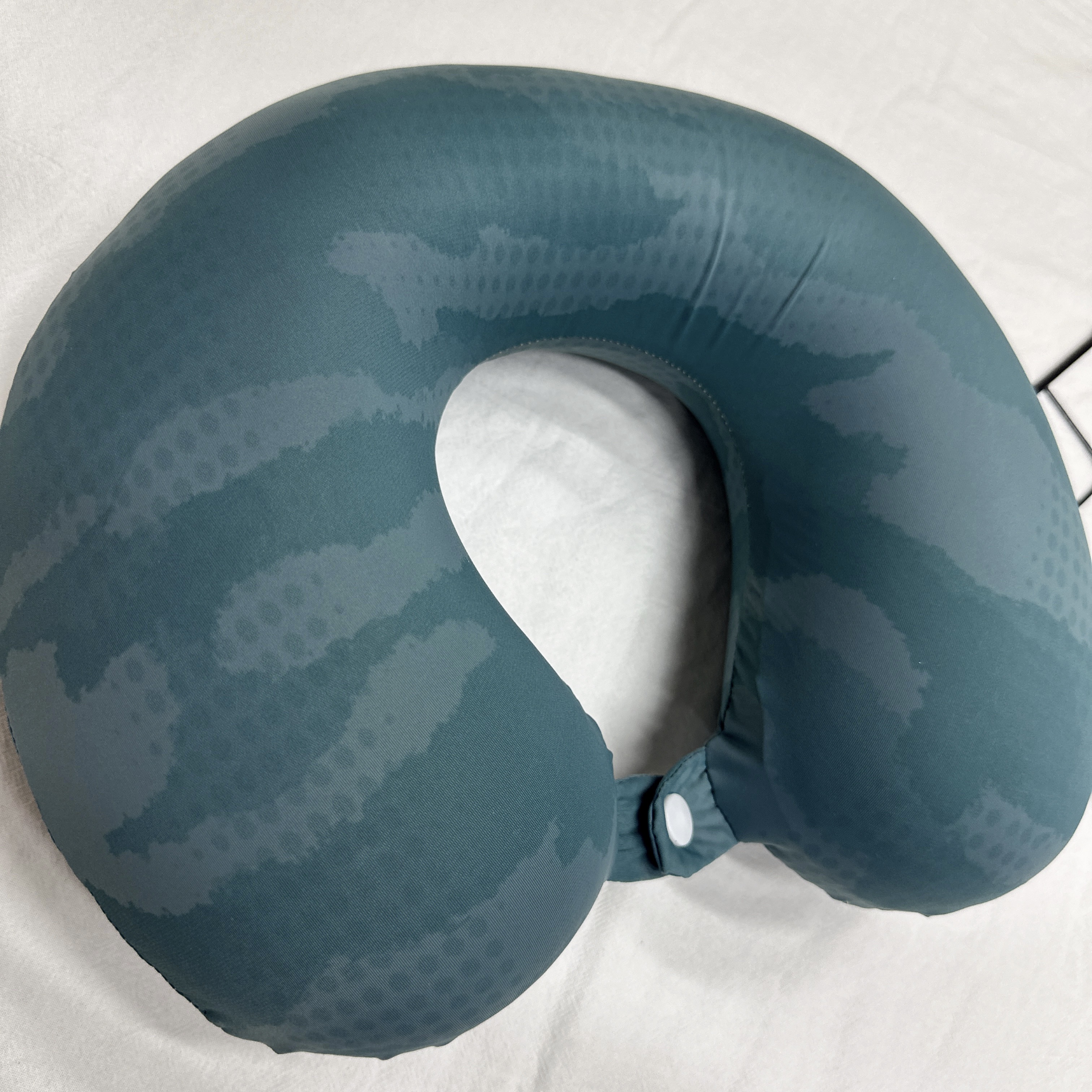 u型枕旅行枕飞机护颈便携长途车睡觉神器高铁坐车颈椎u形枕头靠枕 详情图9