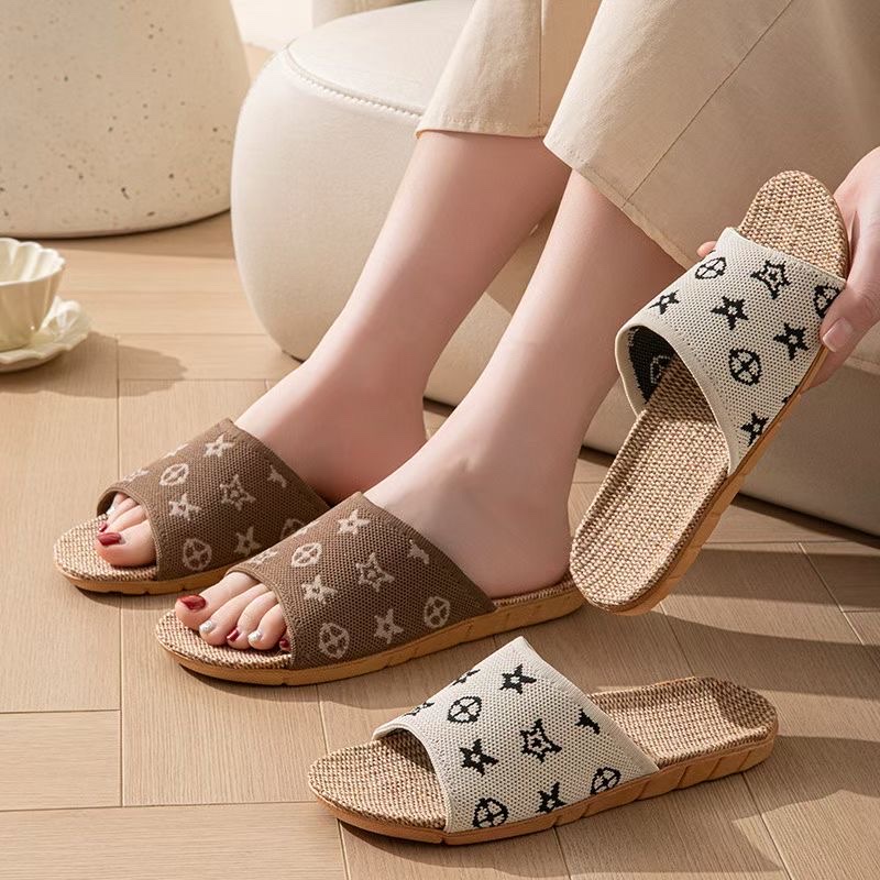 新款男女拖鞋 超级好穿的飞织亚麻拖鞋 不压脚 吸汗透气开口鞋 室内居家麻拖鞋 静音拖鞋 时尚图案款式布拖鞋白底实物图