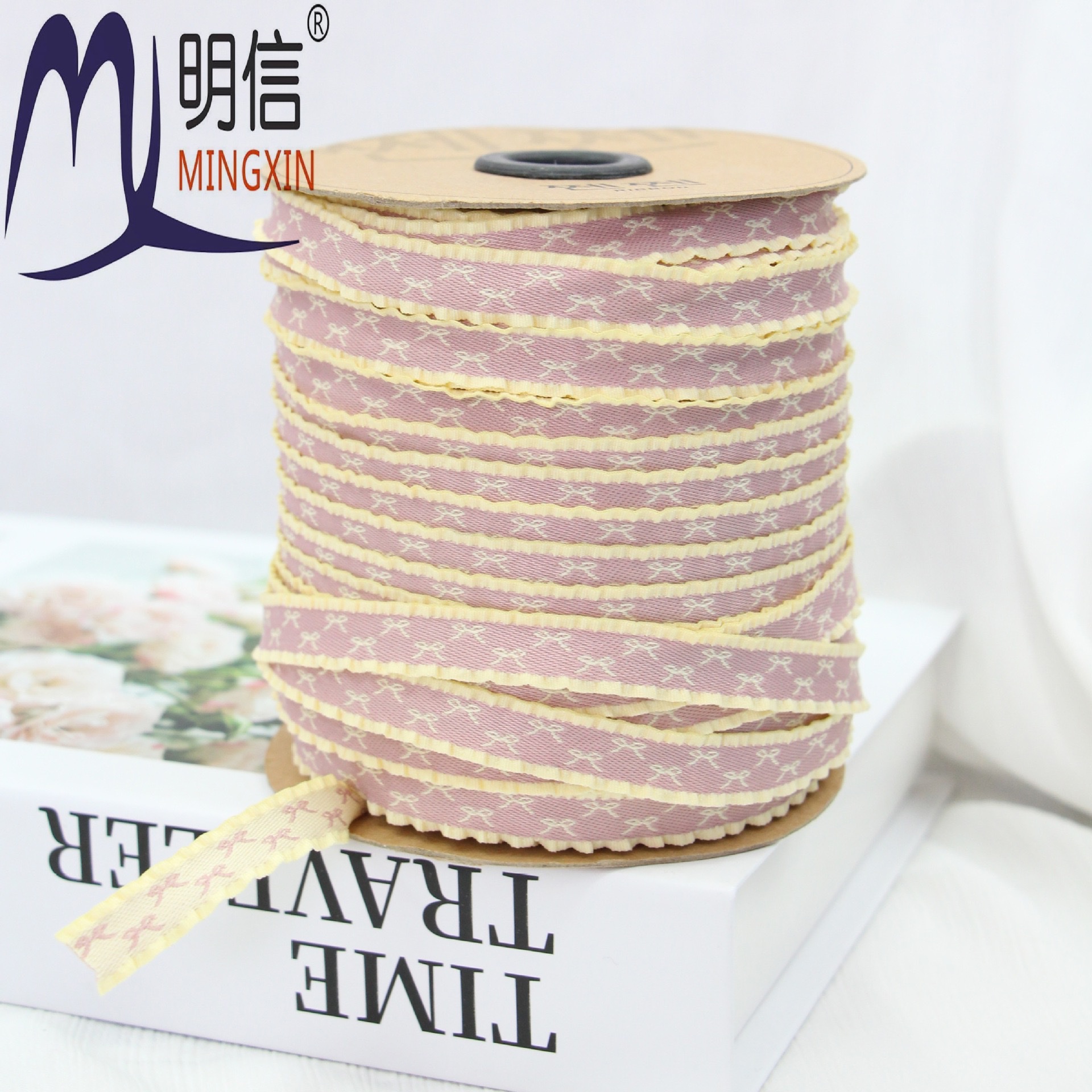 The skirt hem is in two colors, with a small bow at the black fungus edge, a woven ribbon, a colorful ribbon, handcrafted hair accessories, headwear materials, and diy hair clips detail image 5