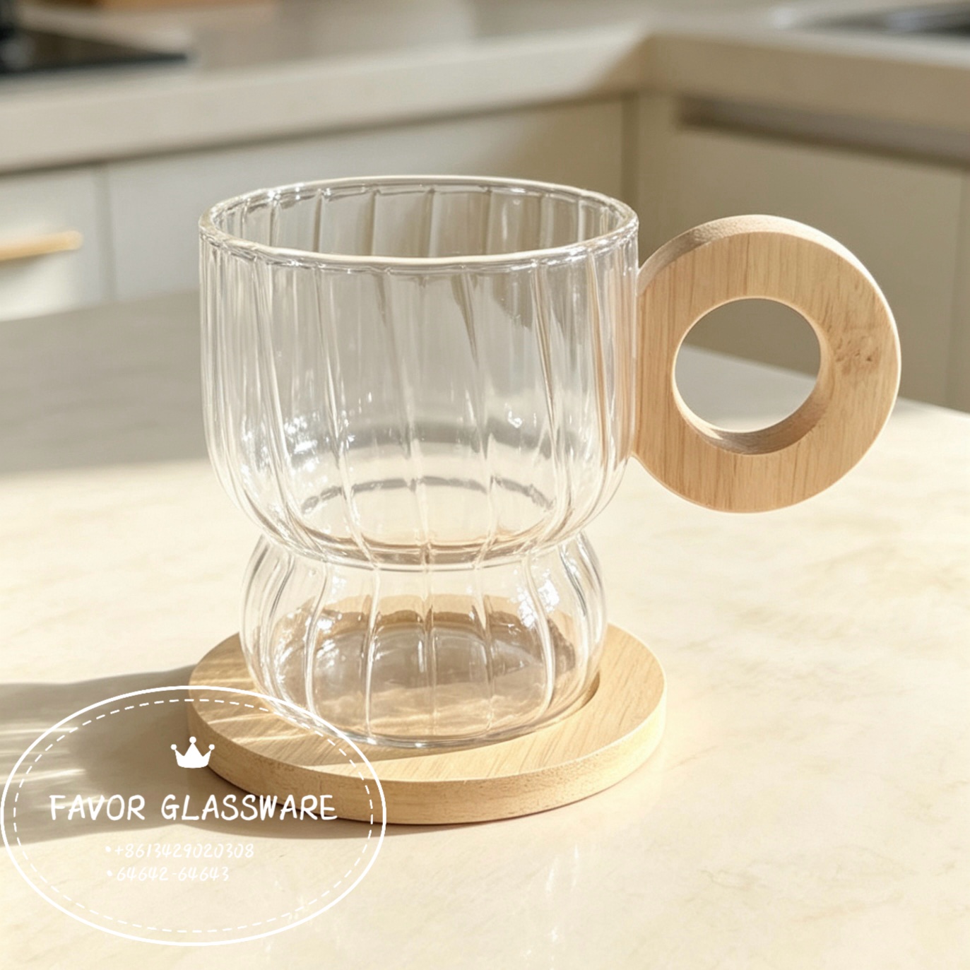 Simple, thickened single-layer juice drink cup with handle, high borosilicate glass transparent household milk cup with wooden handle detail image 2
