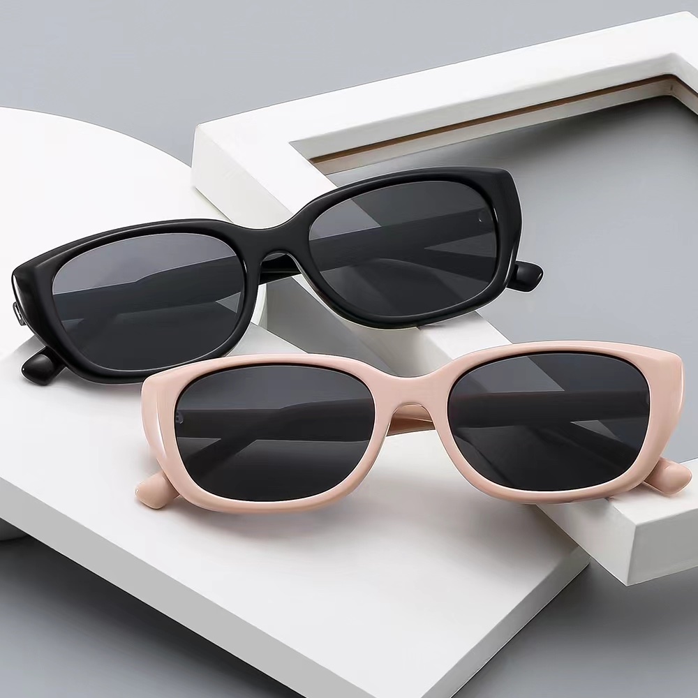 The classic and retro cat-eye face-modifying sunglasses 1038, made of the same material as the celebrity, with a small pink frame for women detail image 5