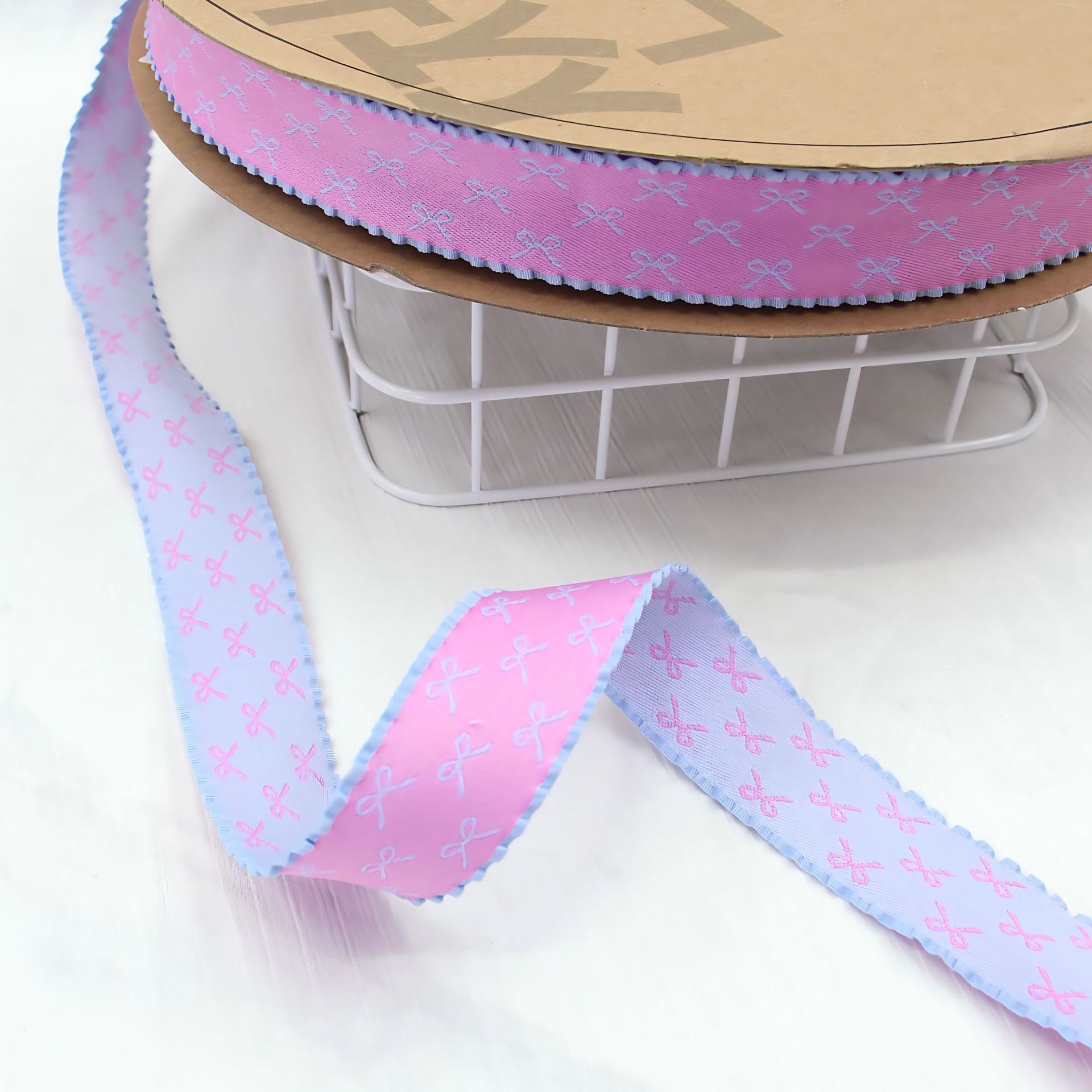 The skirt hem is in two colors, with a small bow at the black fungus edge, a woven ribbon, a colorful ribbon, handcrafted hair accessories, headwear materials, and diy hair clips detail image 11