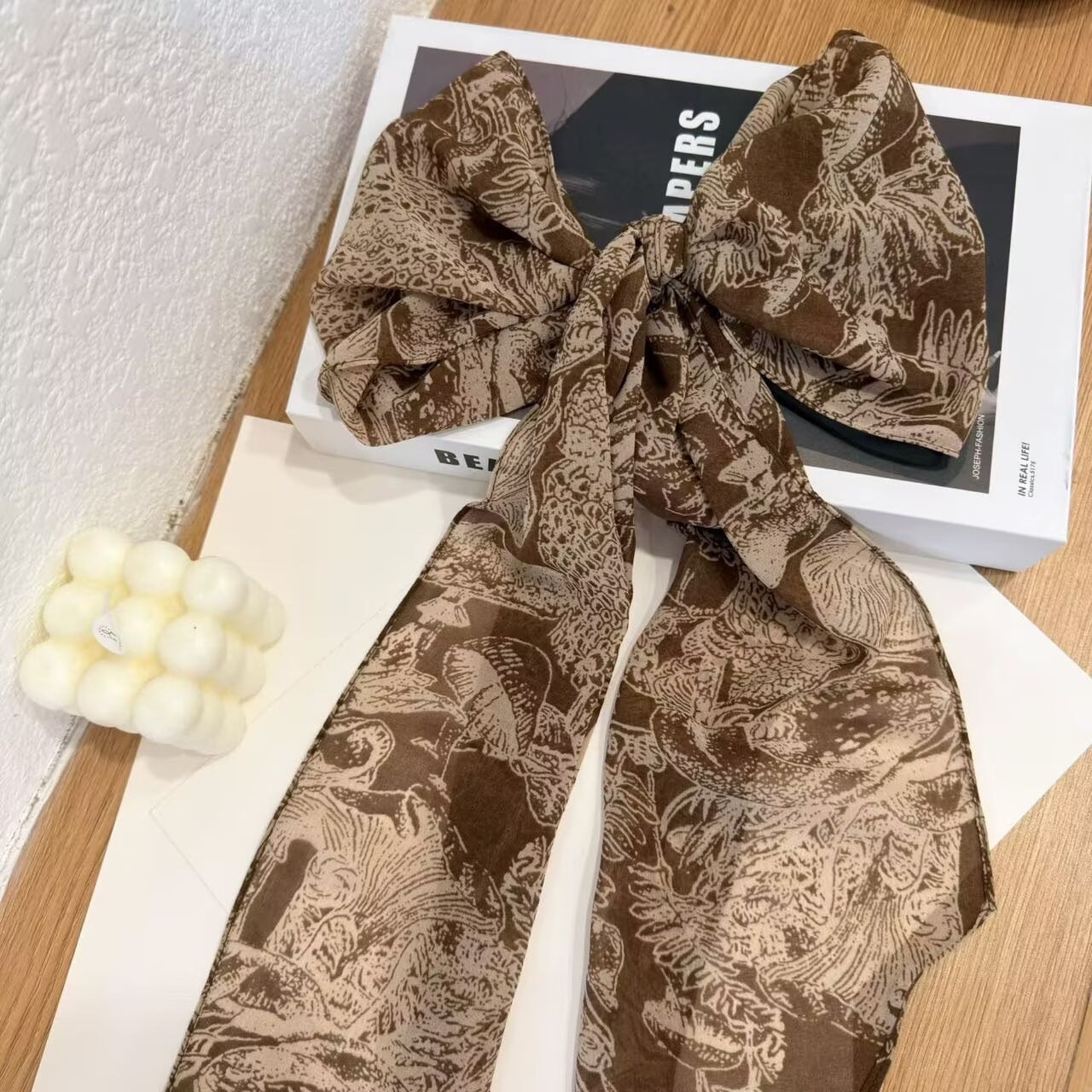 The popular new silk scarf with a ribbon size of 20*160cm Specification image