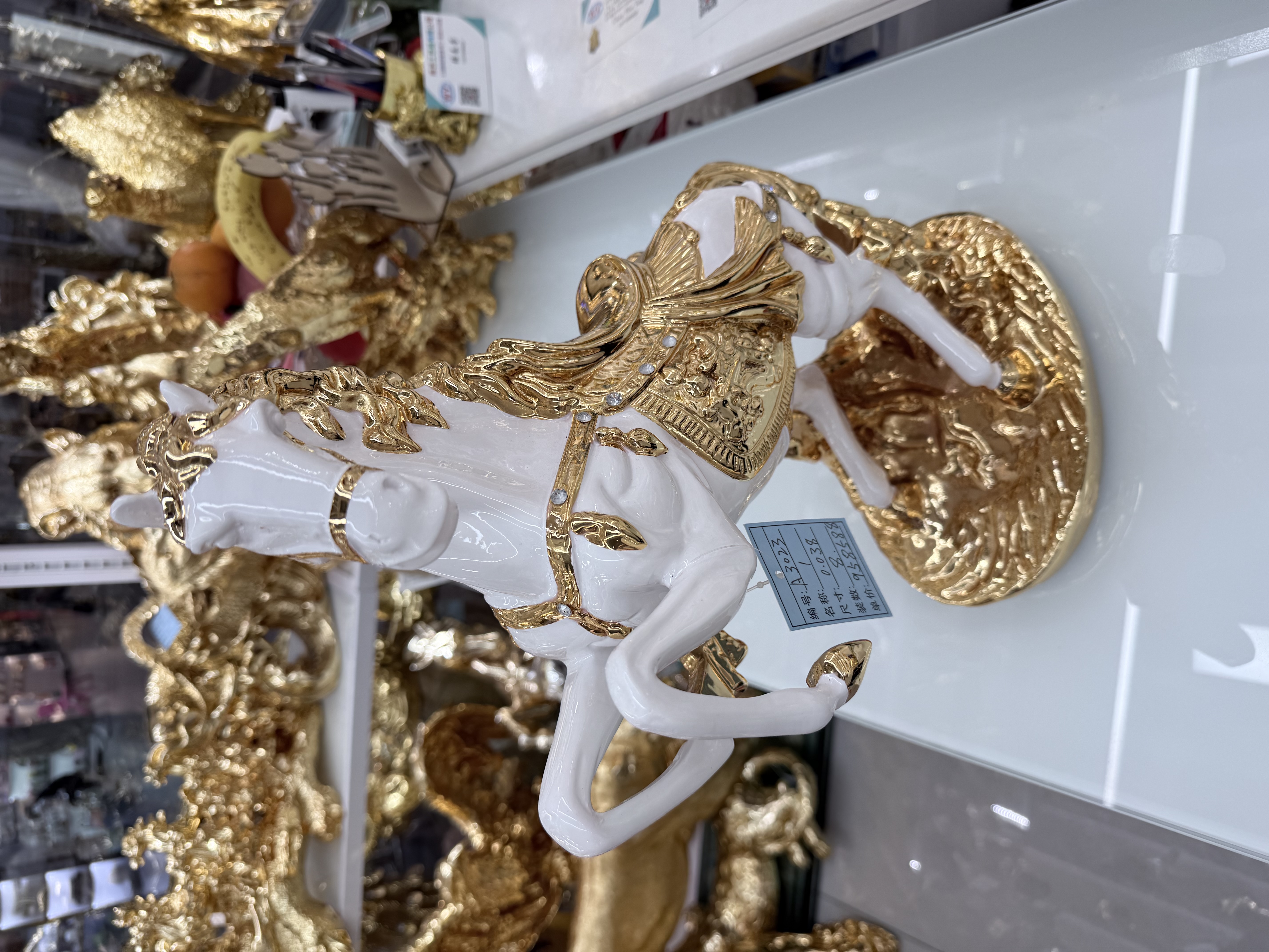 White horse resin craft sculpture ornaments, living room decorative art collectibles details Picture