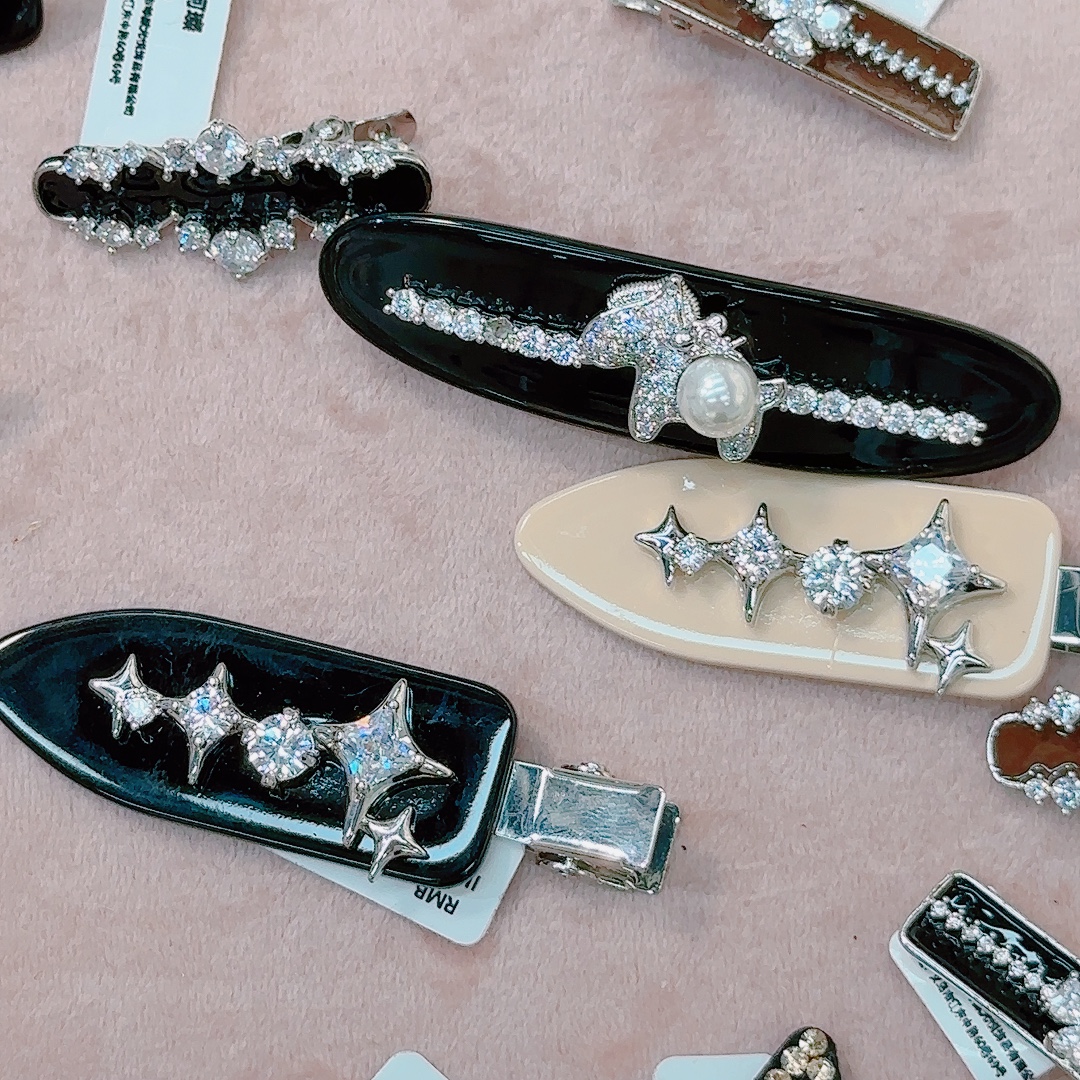 Bilateral Czech diamond and gold-plated jewelry clips Item Picture