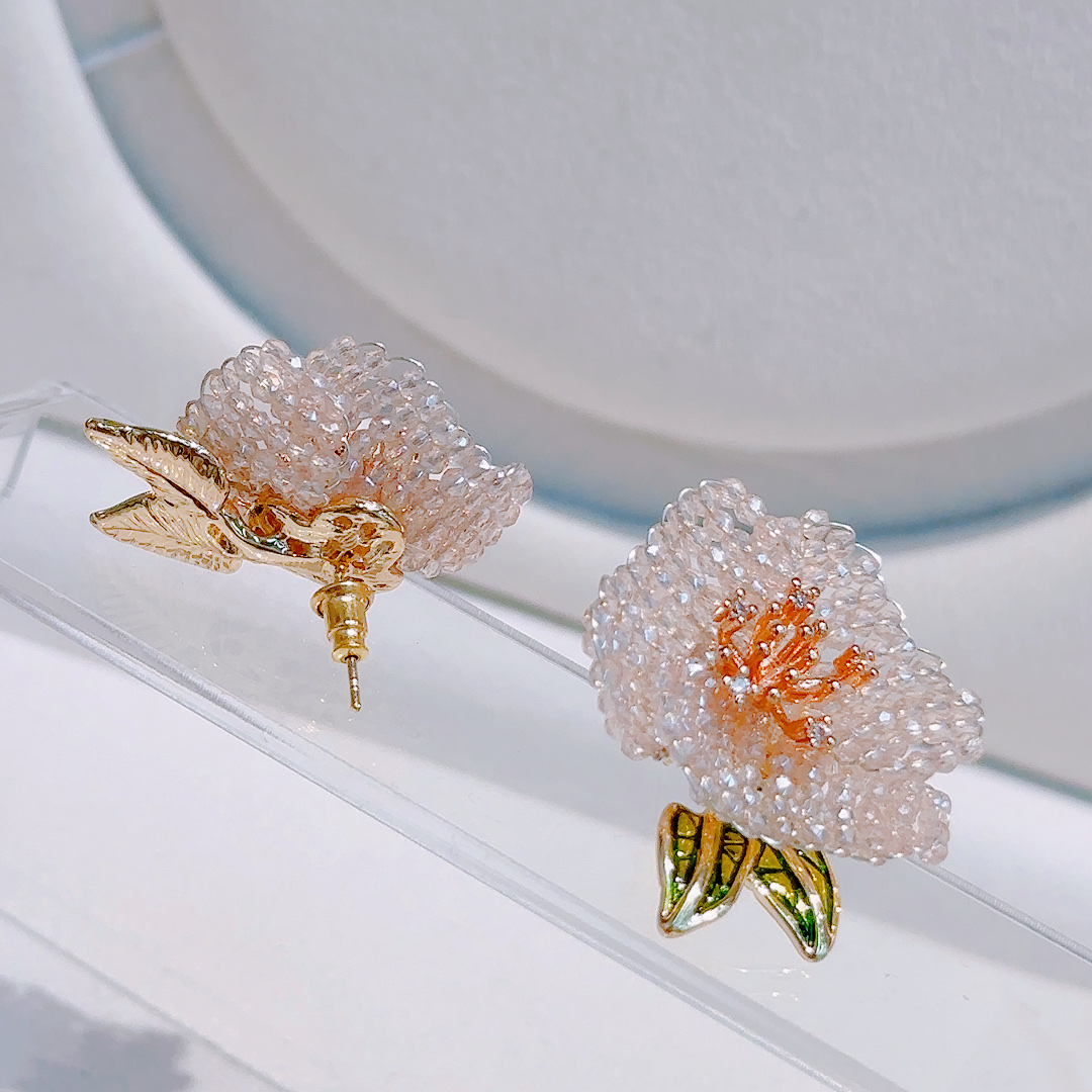 Ear studs, crystal gold-plated jewelry clips, jewelry Specification image