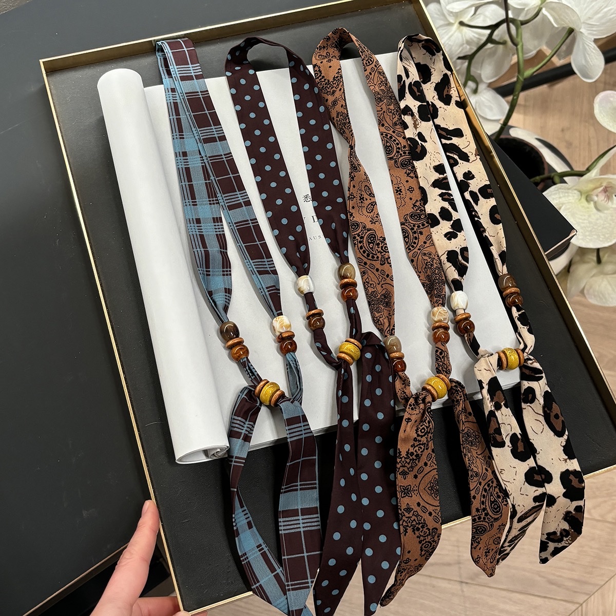 Hot-selling ZZMS026# Vitality Bead beaded Scarf. Retro long ribbon beaded Specification image
