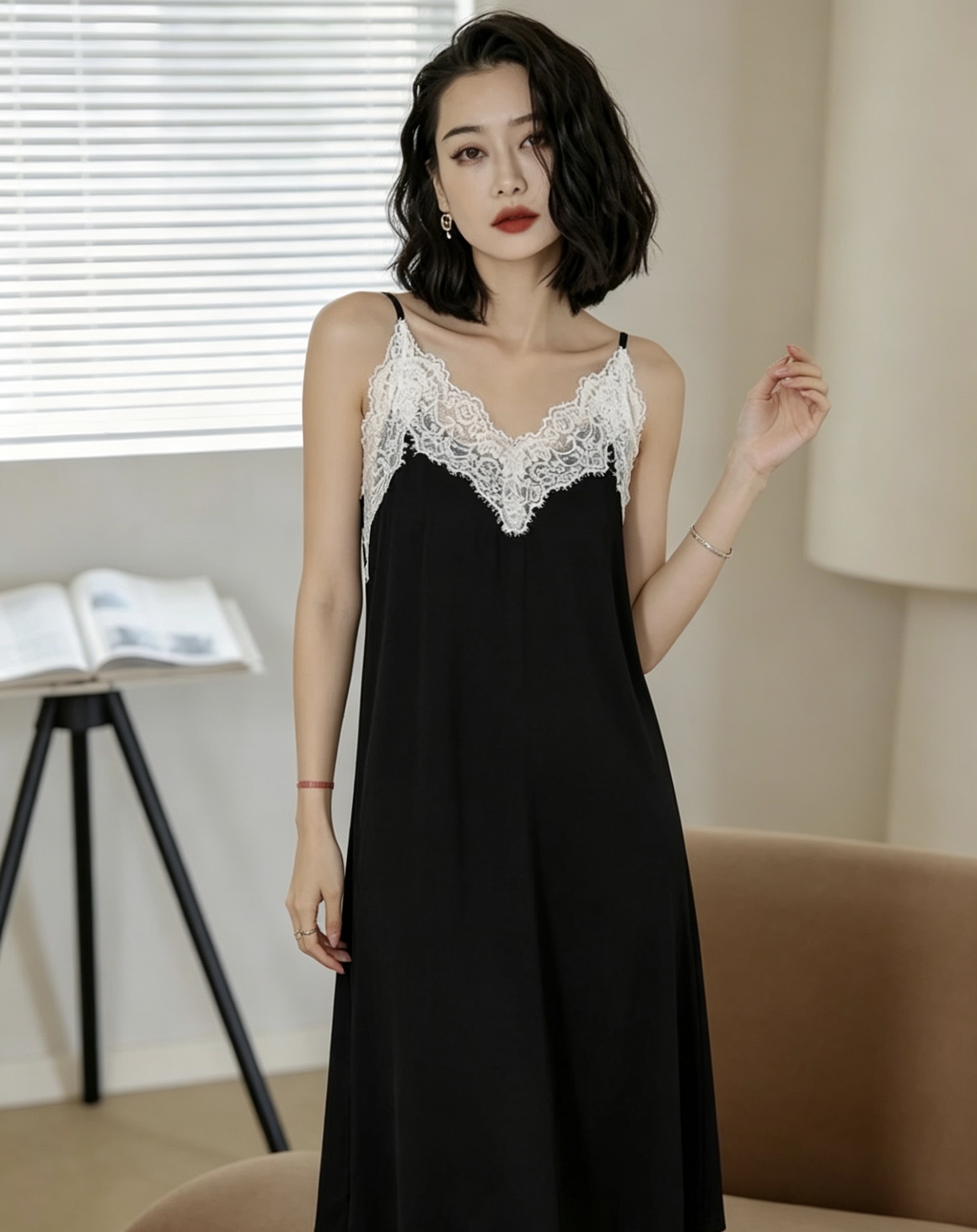 黑色蕾丝露背吊带睡裙女夏季凉感大码家居服性感带胸垫中长款详情图5