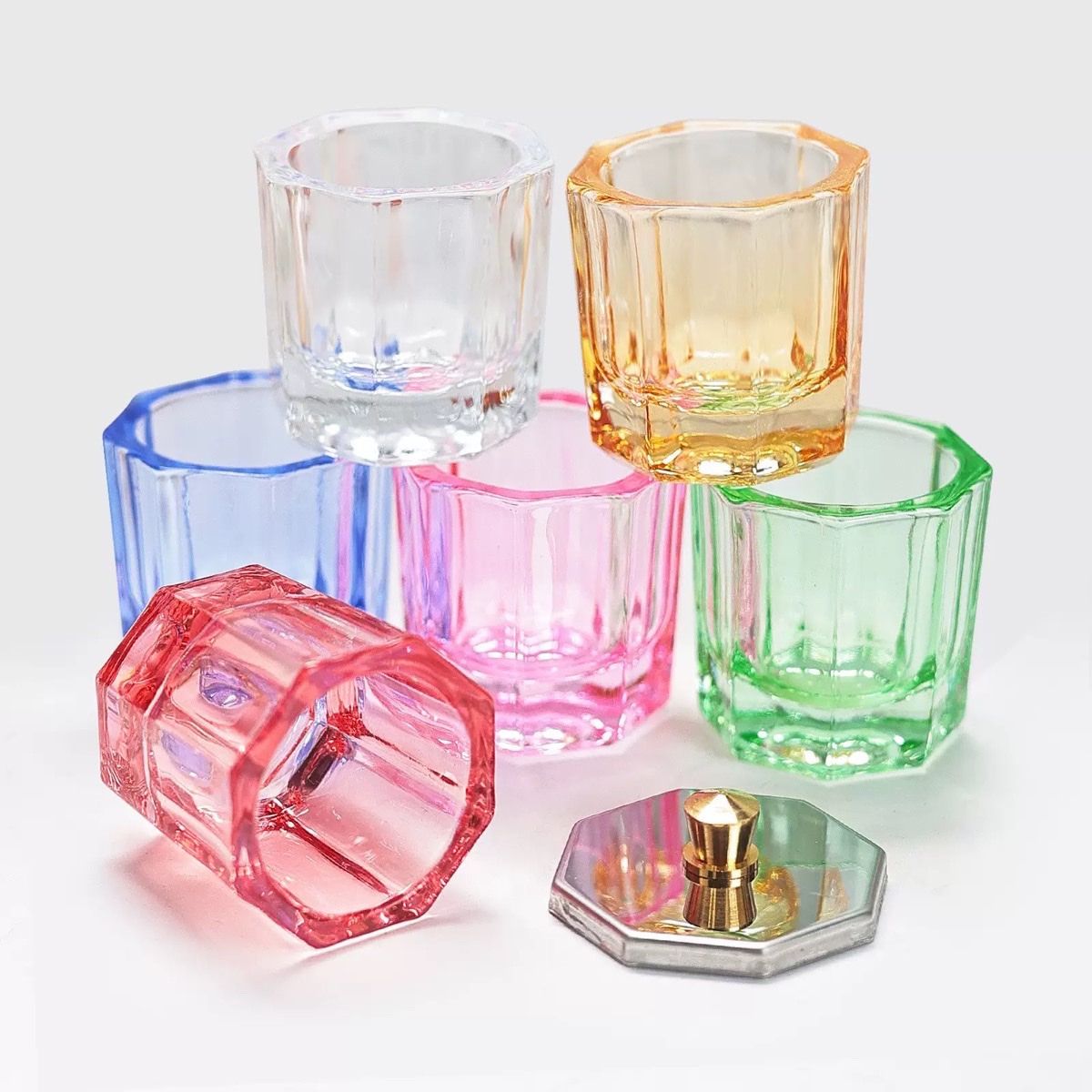 Nail art glass crystal cup with lid, straight octagonal hexagonal crystal cup, special nail art octagonal cup for crystal liquid details Picture