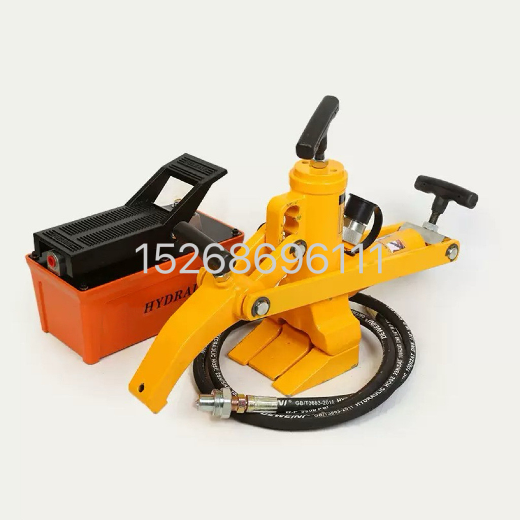 Forklift tire stripper, pneumatic portable tire press, pneumatic hydraulic stripper, loader tire stripper Application Scenario
