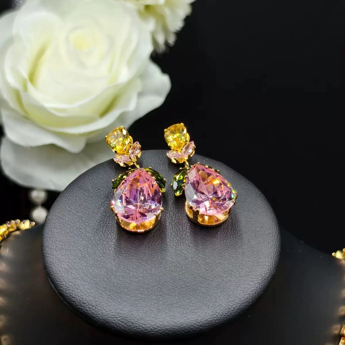 High-end heavy industry crystal zircon necklace and earring set, cross-border jewelry set detail image 5