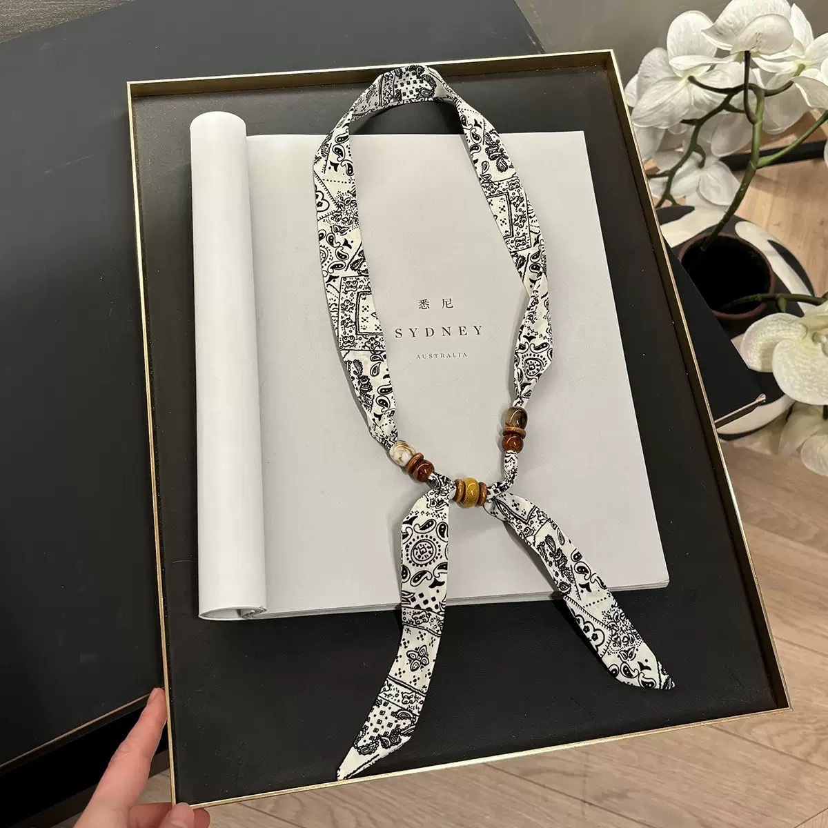 Hot-selling ZZMS026# Vitality Bead beaded Scarf. Retro long ribbon beaded detail image 3