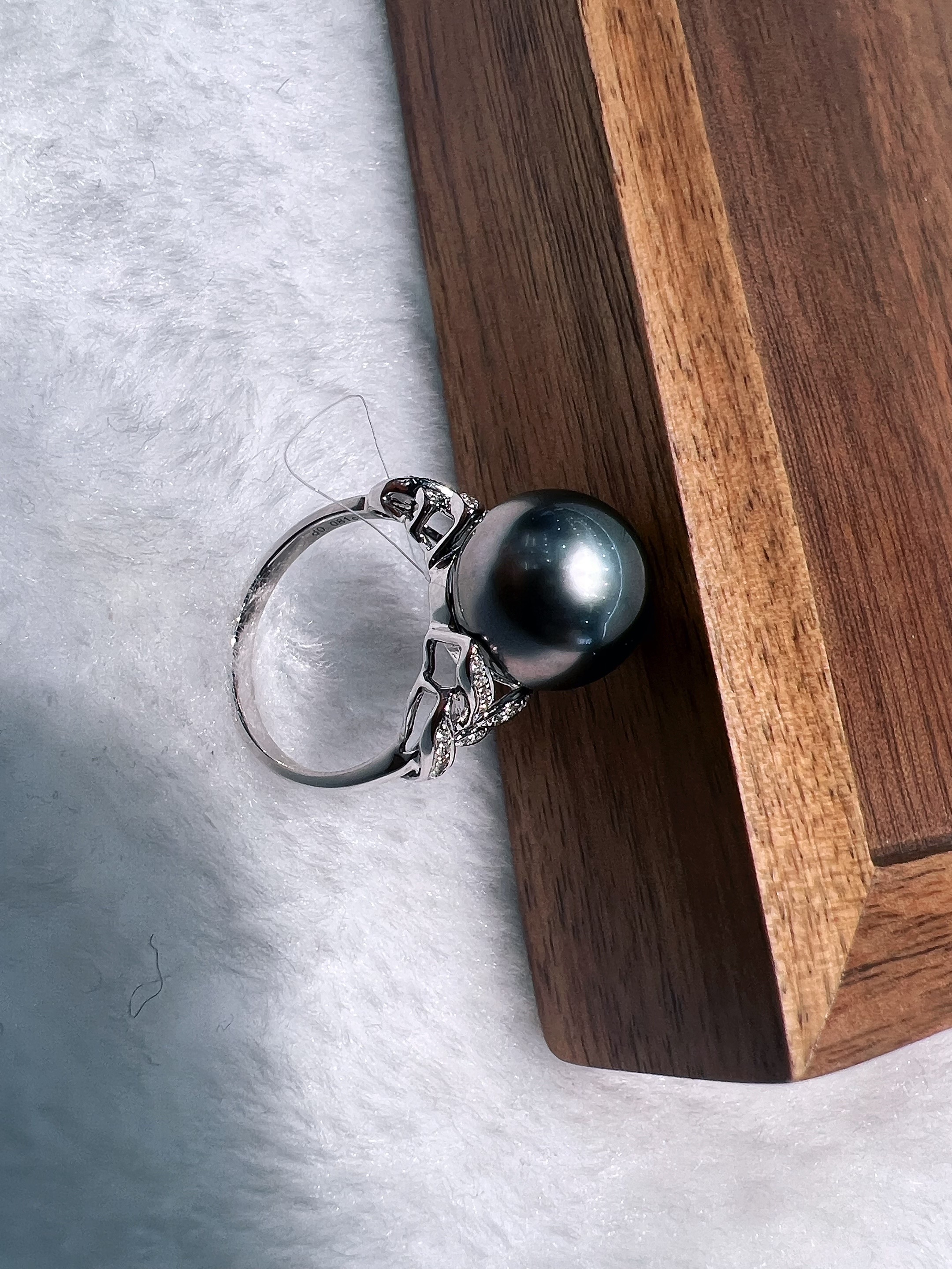 18k gold natural pearl exquisite and luxurious ring, Tahitian black pearl Item Picture