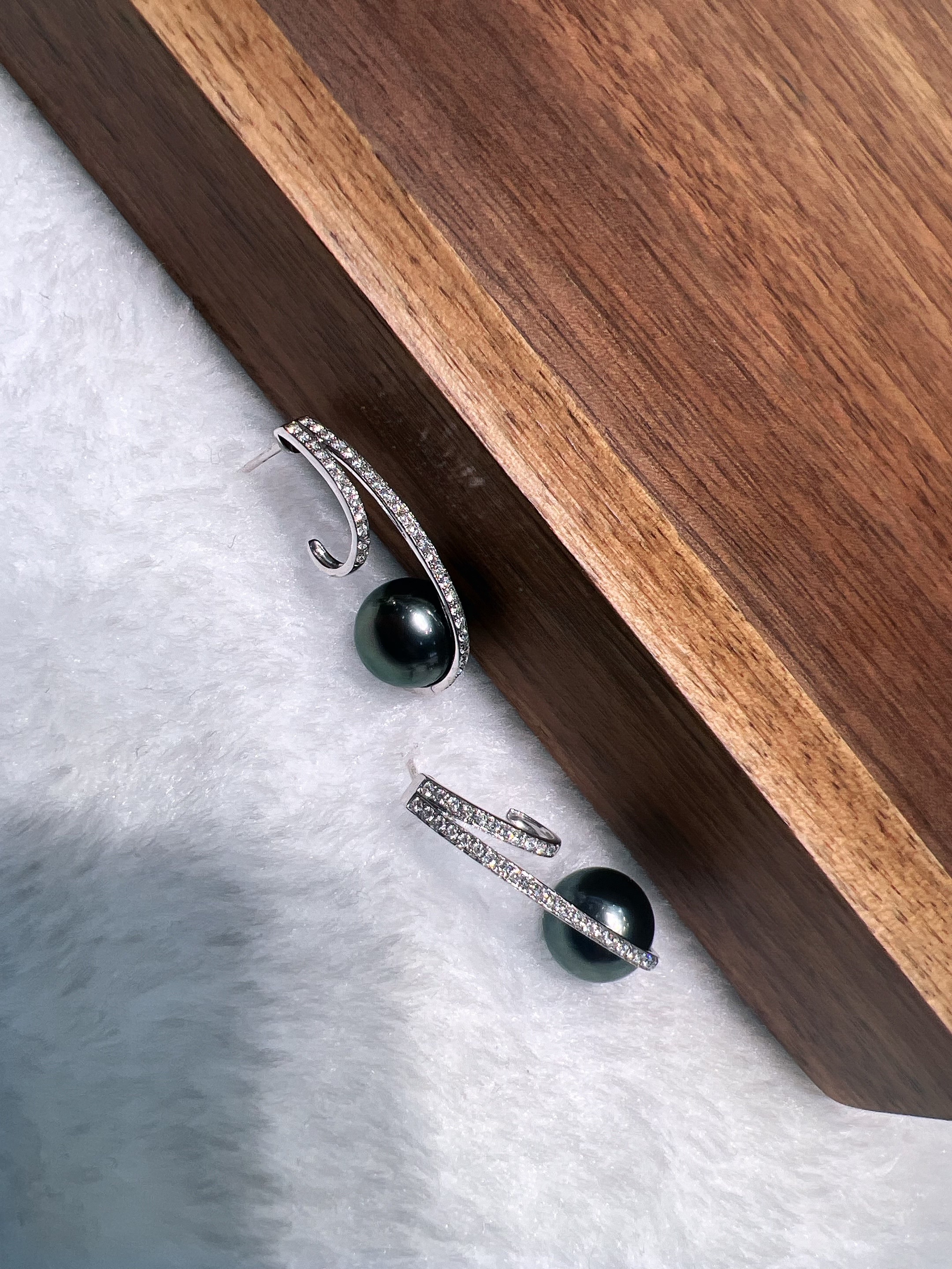 18k金钻石天然珍珠配件饰品 大溪地黑珍珠珍珠天然
