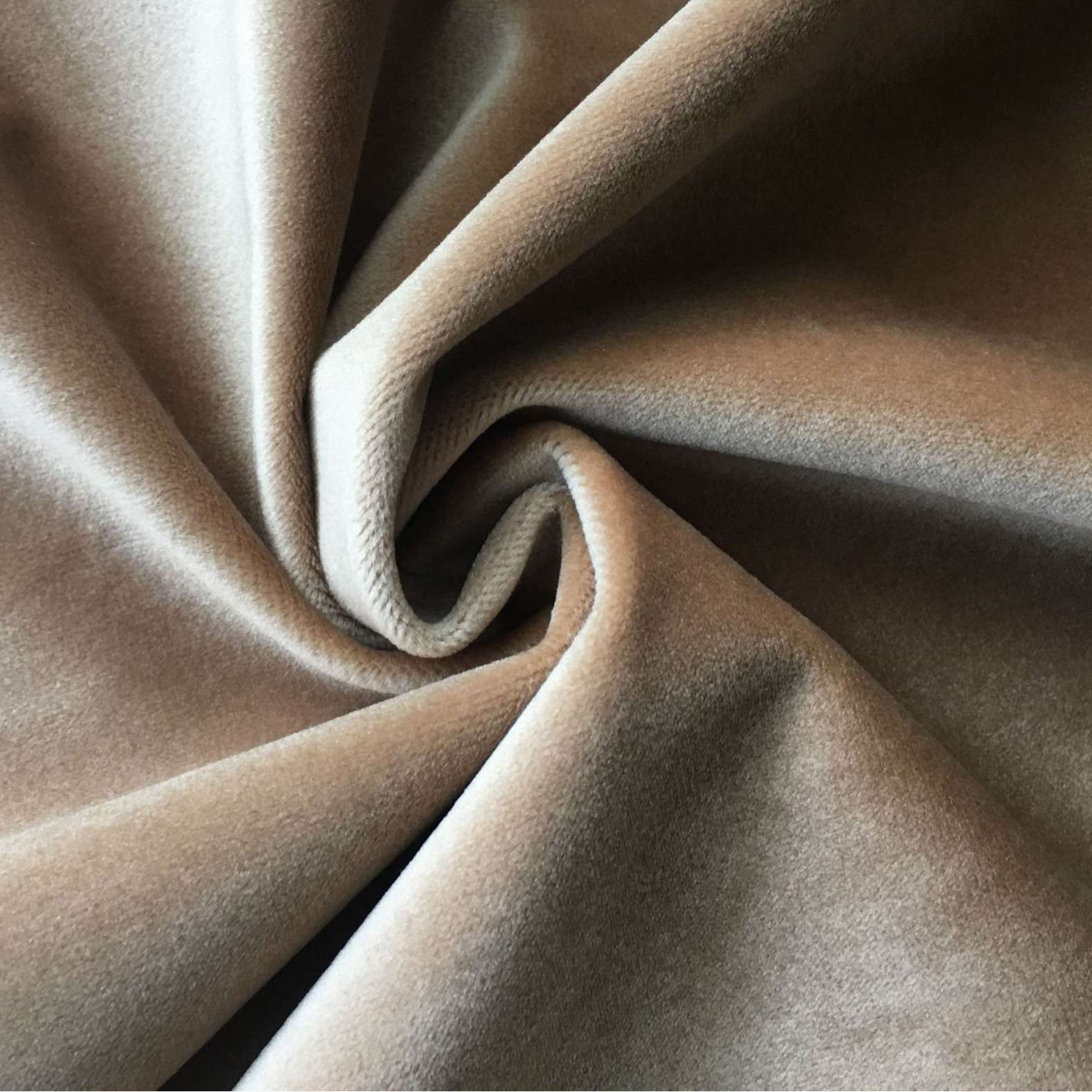 Textile, leather and knitted fabrics come in a variety of colors and are suitable for clothing and home use. They are soft and comfortable Application Scenario