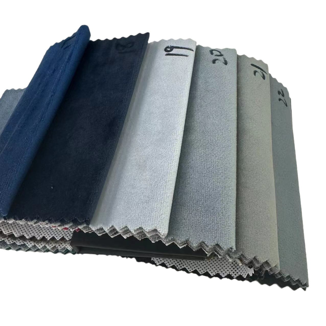 Textile, leather and knitted fabrics come in a variety of colors and are suitable for clothing and home use. They are soft and comfortable