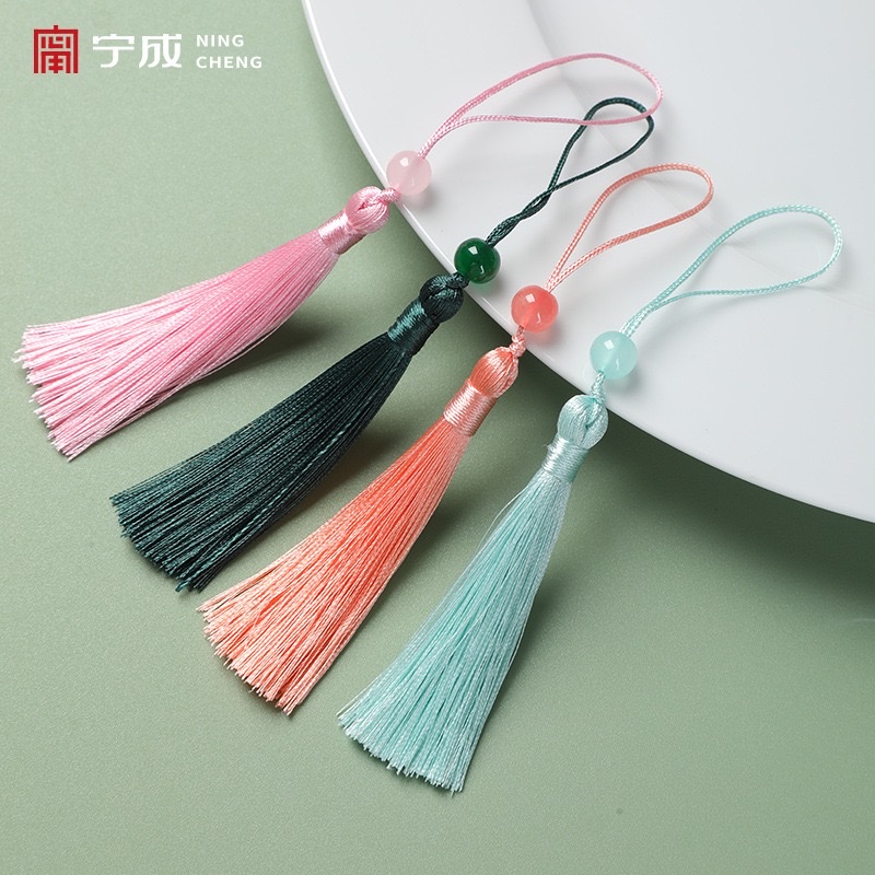 Tassel small pendant, 7 cm, beaded, ancient-style retro bookmark, tassel decoration, hanging accessory, pendant, wholesale Application Scenario
