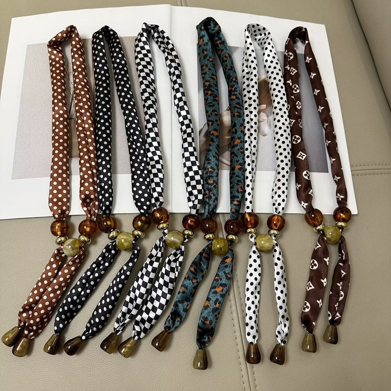 Hot seller 🔥 large bead multi-functional sweater chain scarf with ZZTY055# need more new styles ask me for pictures Specification image