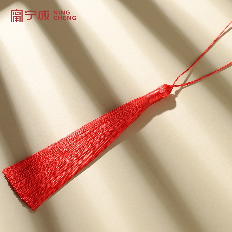 Wholesale of 12-centimeter-long tassel small pendant, ancient-style cheongsam and Hanfu clothing accessories, car pendants and bookmarks details Picture