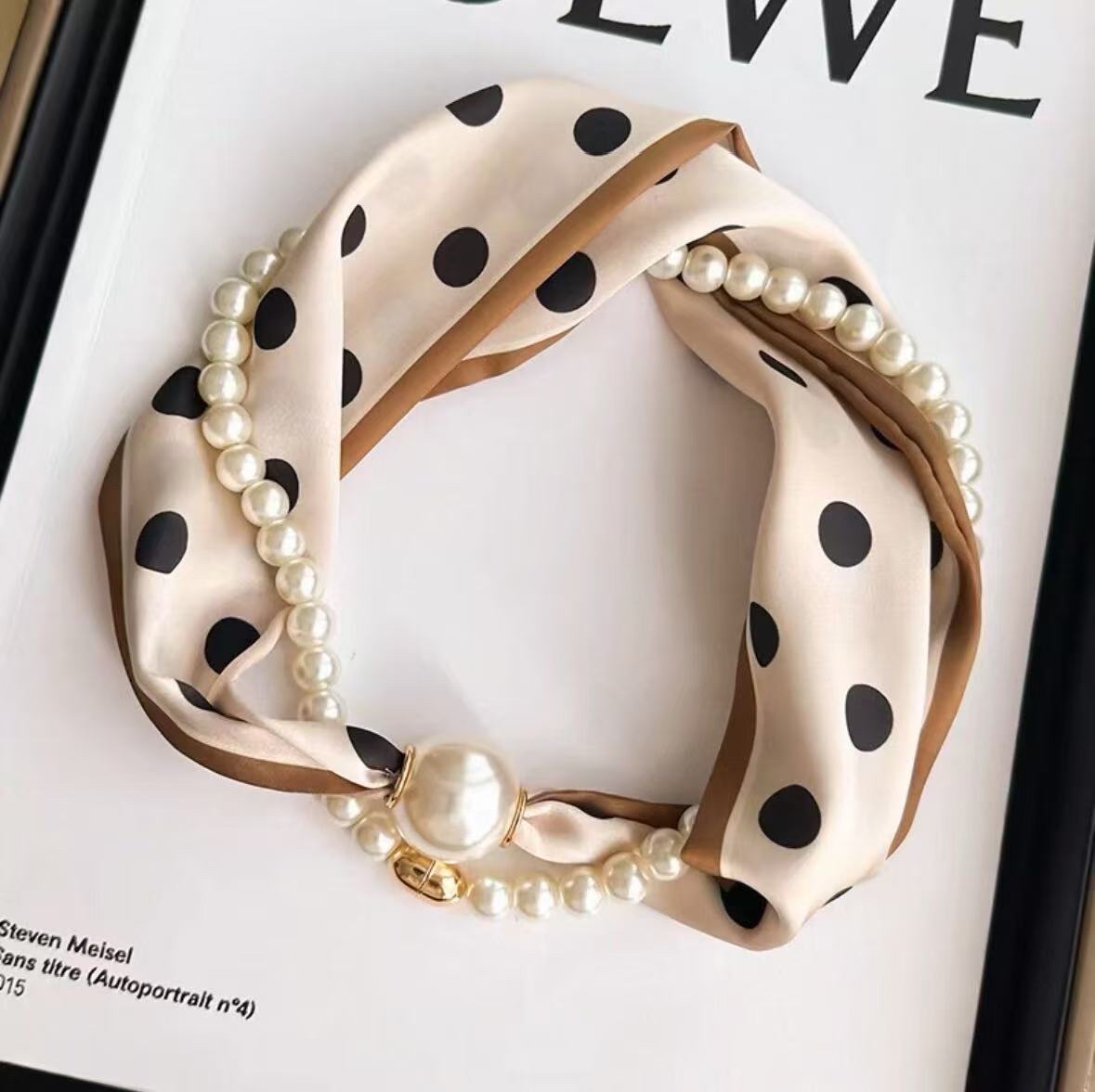 new Hot New Large Pearl magnetic clasp round towel ZZTY050# For more new styles, ask me for pictures, 06# glass beads, 05# plastic beads; "Handshake" Item Picture