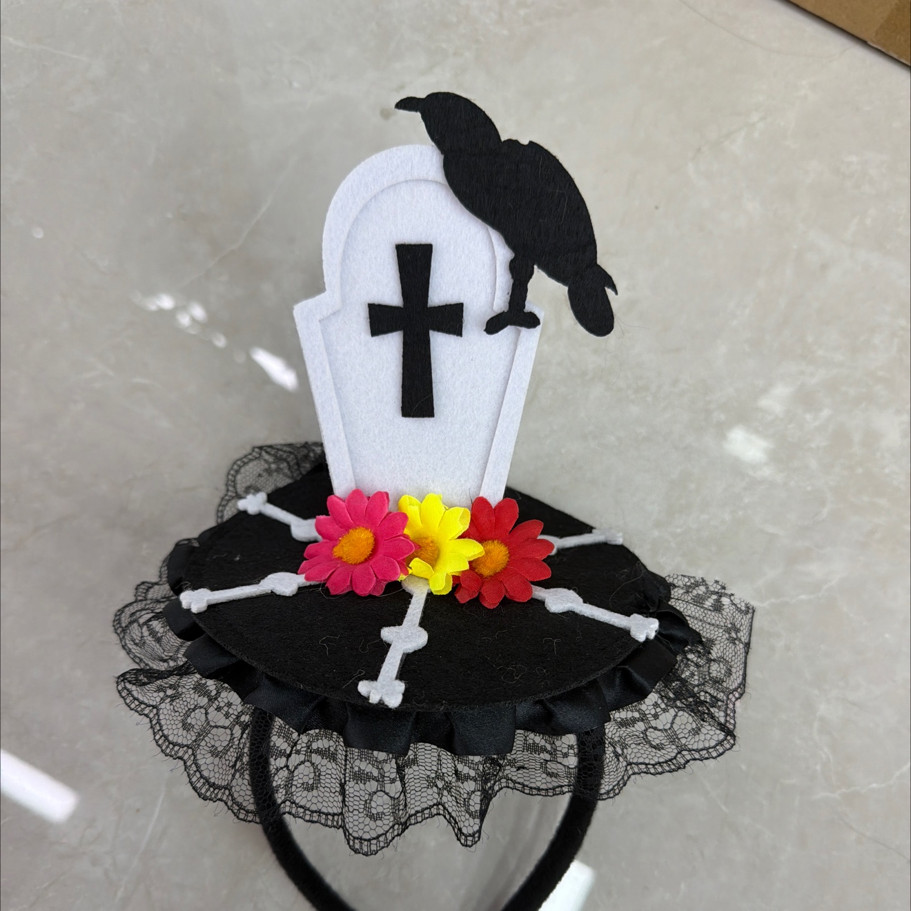 鬼节墓碑 full figure