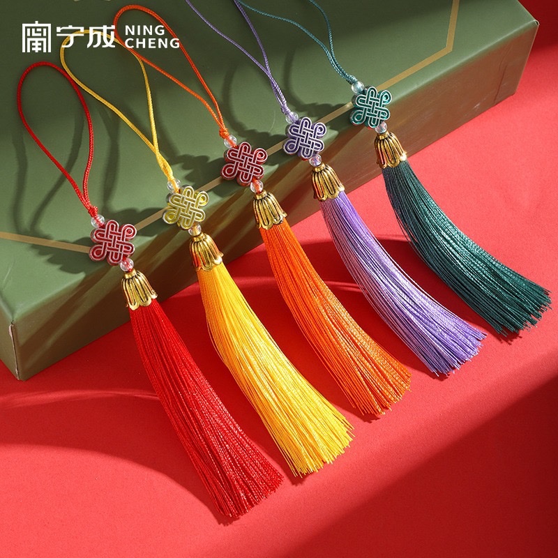 Exquisite knot, retro tassel, Chinese knot, small tassel, bookmark, sachet, tassel, fan pendant, gift box, mobile phone pendant Exquisite knot, retro tassel, Chinese knot, small tassel, bookmark, sachet, tassel, fan pendant, gift box, mobile phone pendant