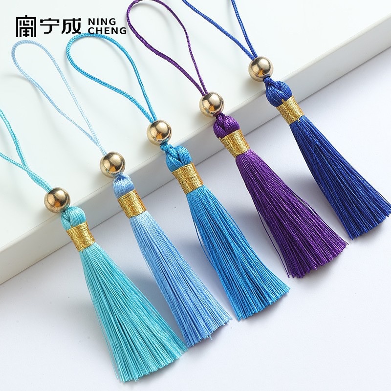 Tassel small pendant, 5 cm, beaded, ancient-style retro bookmark, tassel decoration, pendant accessory, hanging pendant Application Scenario