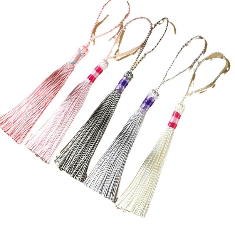 Retro small tassel Chinese knot tassel tassel sachet bookmark, ancient-style Hanfu lapel pendant, pendant with tassel sachet Item Picture