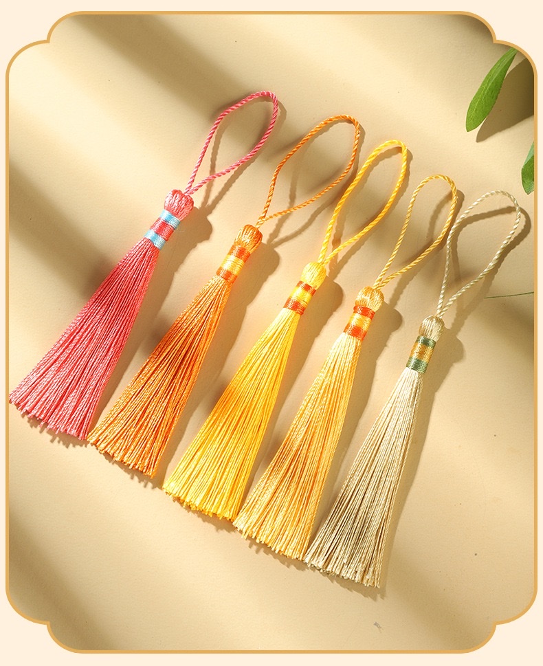 Retro small tassel Chinese knot tassel tassel sachet bookmark, ancient-style Hanfu lapel pendant, pendant with tassel sachet detail image 11