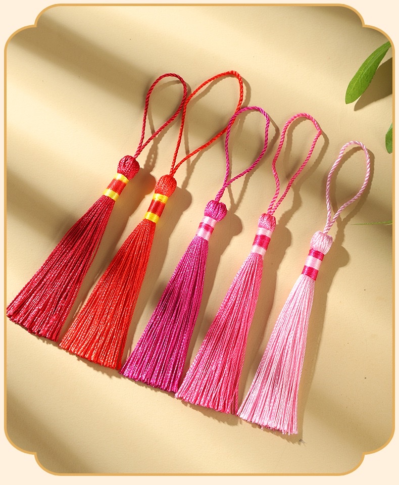 Retro small tassel Chinese knot tassel tassel sachet bookmark, ancient-style Hanfu lapel pendant, pendant with tassel sachet detail image 13