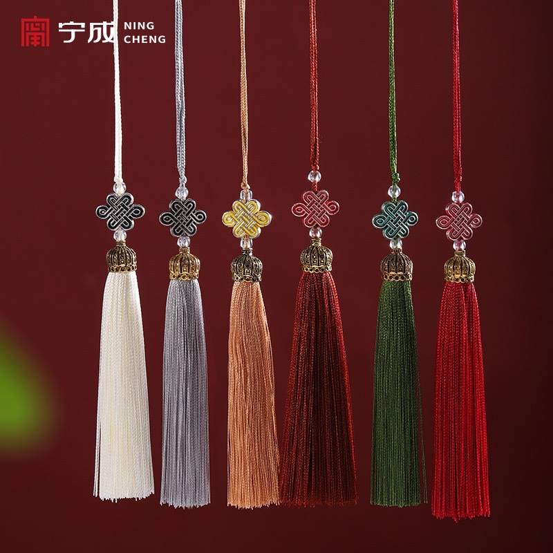 Tassel tassels, crown cloisonne, Chinese knot accessories, retro pendants, Mid-Autumn Festival mooncake gift box, small tassels details Picture