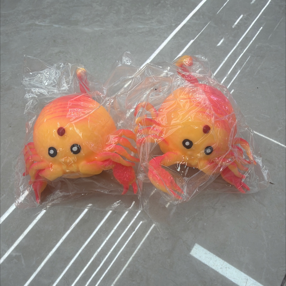 解压，玩具小龙虾