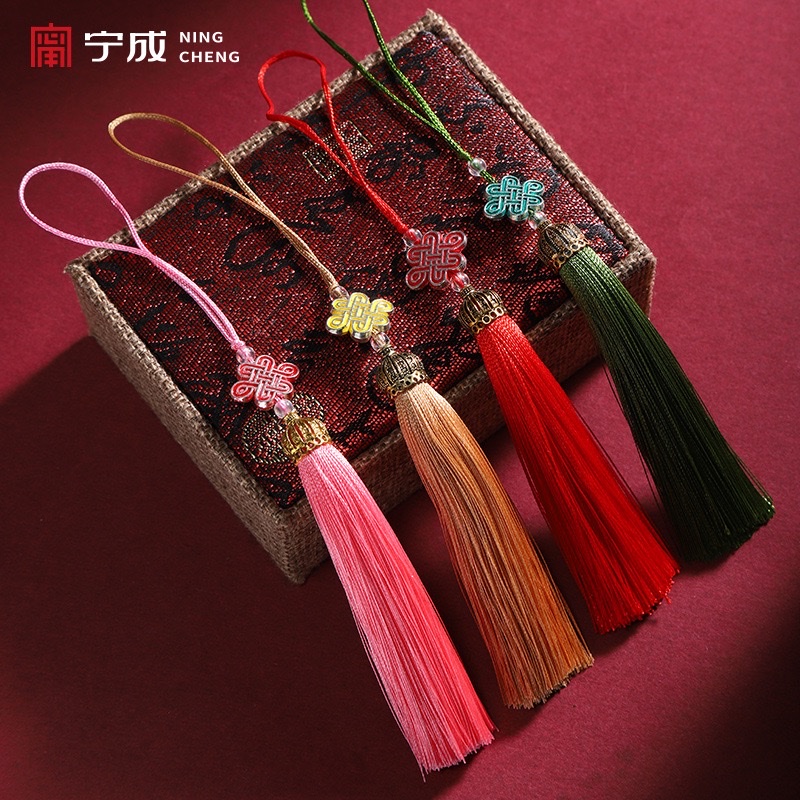 Tassel tassels, crown cloisonne, Chinese knot accessories, retro pendants, Mid-Autumn Festival mooncake gift box, small tassels Application Scenario