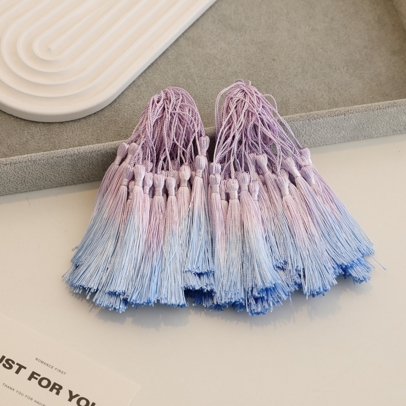 Mid-Autumn Festival tassel lantern pendant, hand-dyed gradient small tassel tassels, bookmark pendant, diy pendant accessories Specification image