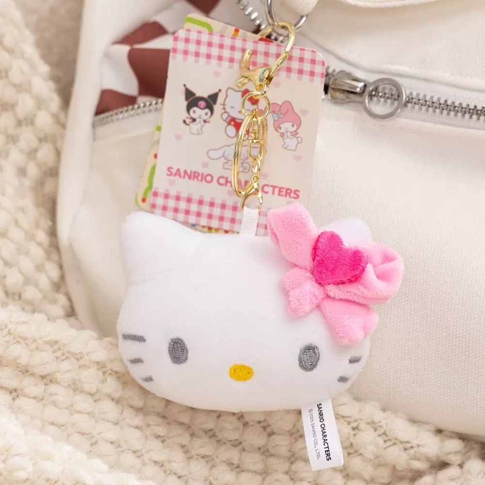 爱心Kitty猫毛绒小挂件可爱挂饰家居装饰车用挂件