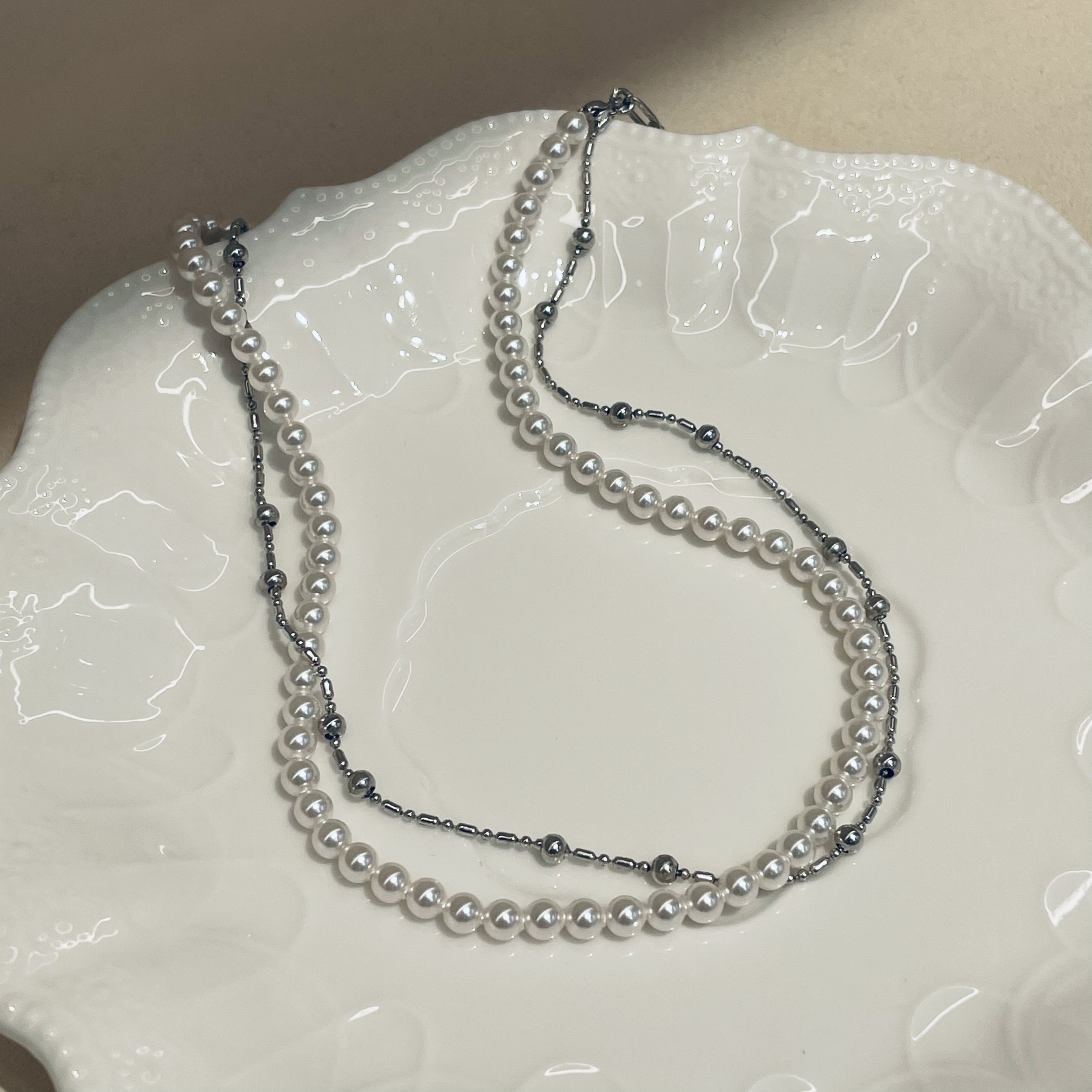 A niche design double-layer wound necklace with a high-end feel, versatile for daily use, and a light luxury collarbone neck chain for women. 925 silver necklace, 925 silver necklace, 925 silver necklace