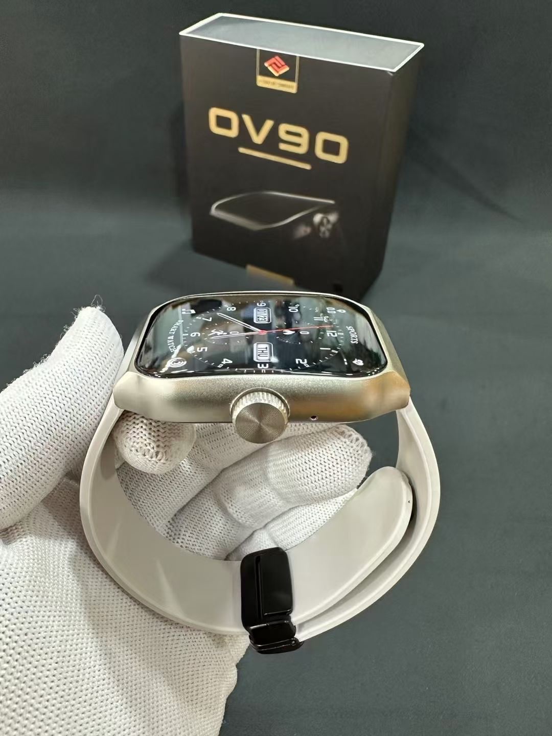 The OV90 high-quality men's smartwatch is designed for making and receiving calls, measuring heart rate, blood oxygen levels, sleep monitoring, and sports monitoring. It is a waterproof smartwatch details Picture