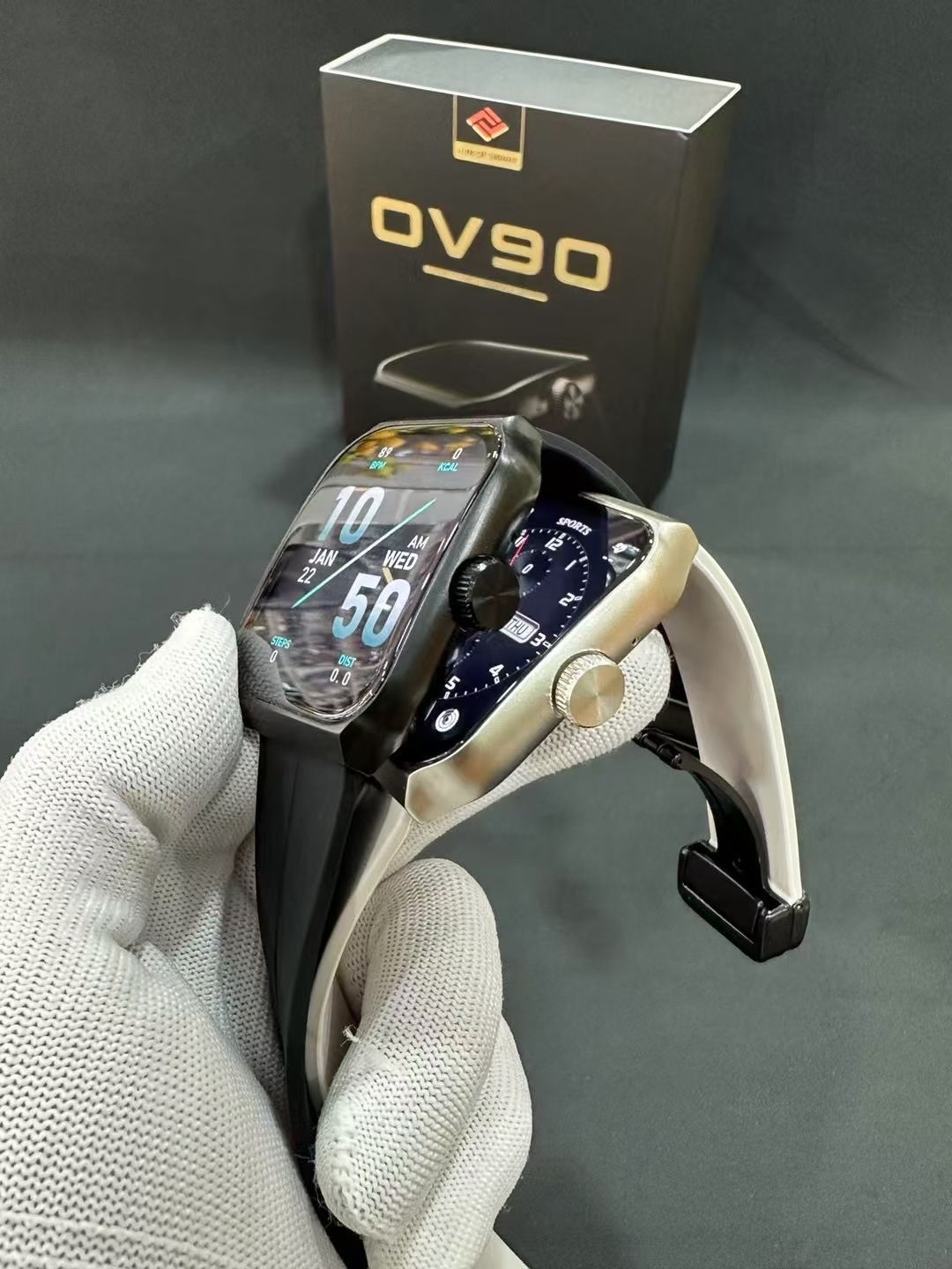 The OV90 high-quality men's smartwatch is designed for making and receiving calls, measuring heart rate, blood oxygen levels, sleep monitoring, and sports monitoring. It is a waterproof smartwatch detail image 4