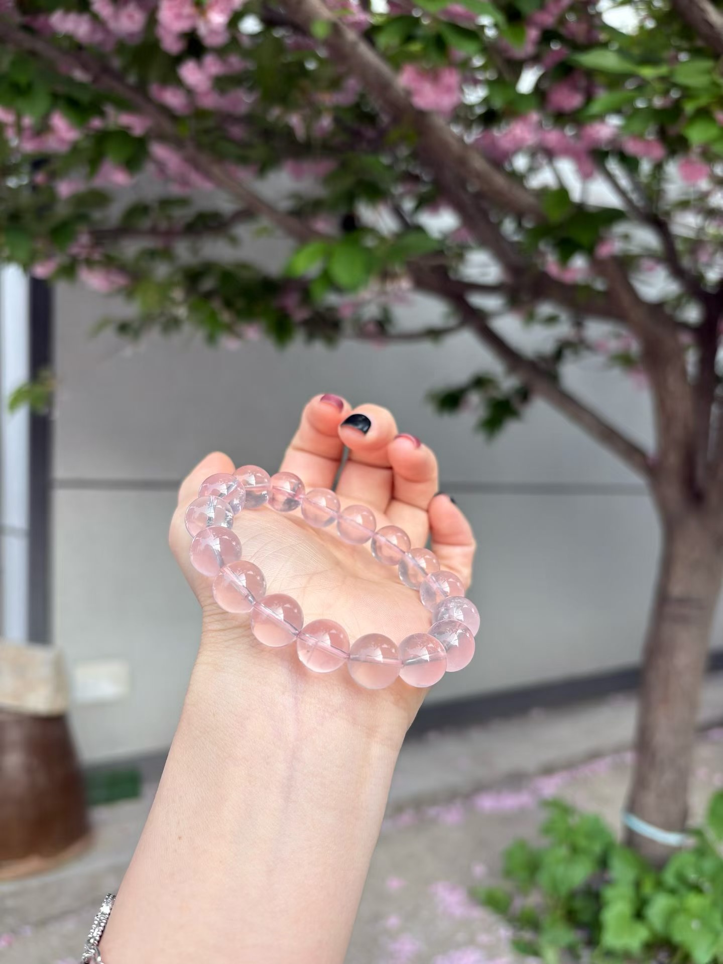 Rose crystal bracelet, natural crystal bracelet, women's accessory, fashionable and simple gift for girls. 092240977 details Picture